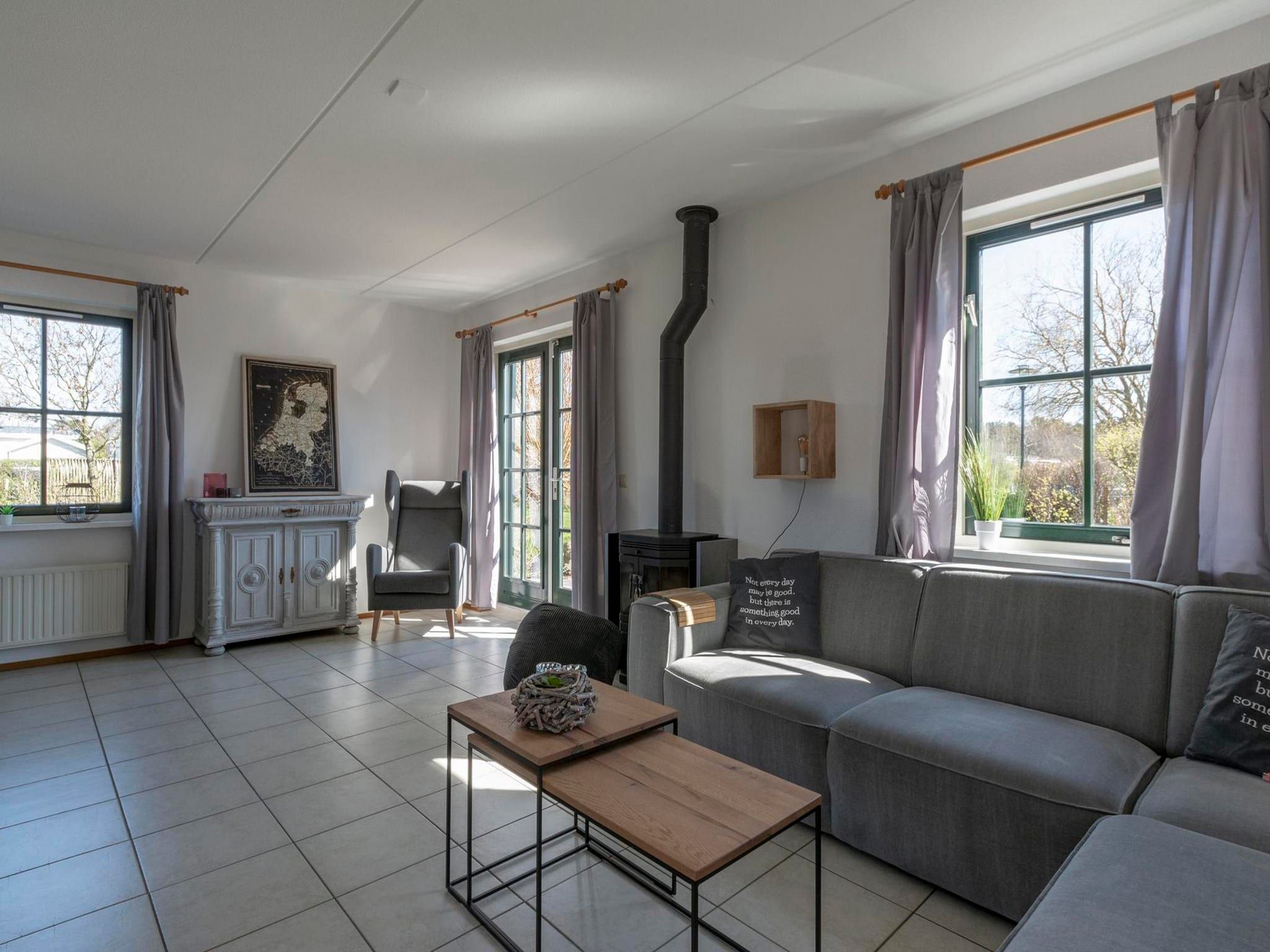 De woonkamer van De Buitenplaats 89 in Callantsoog