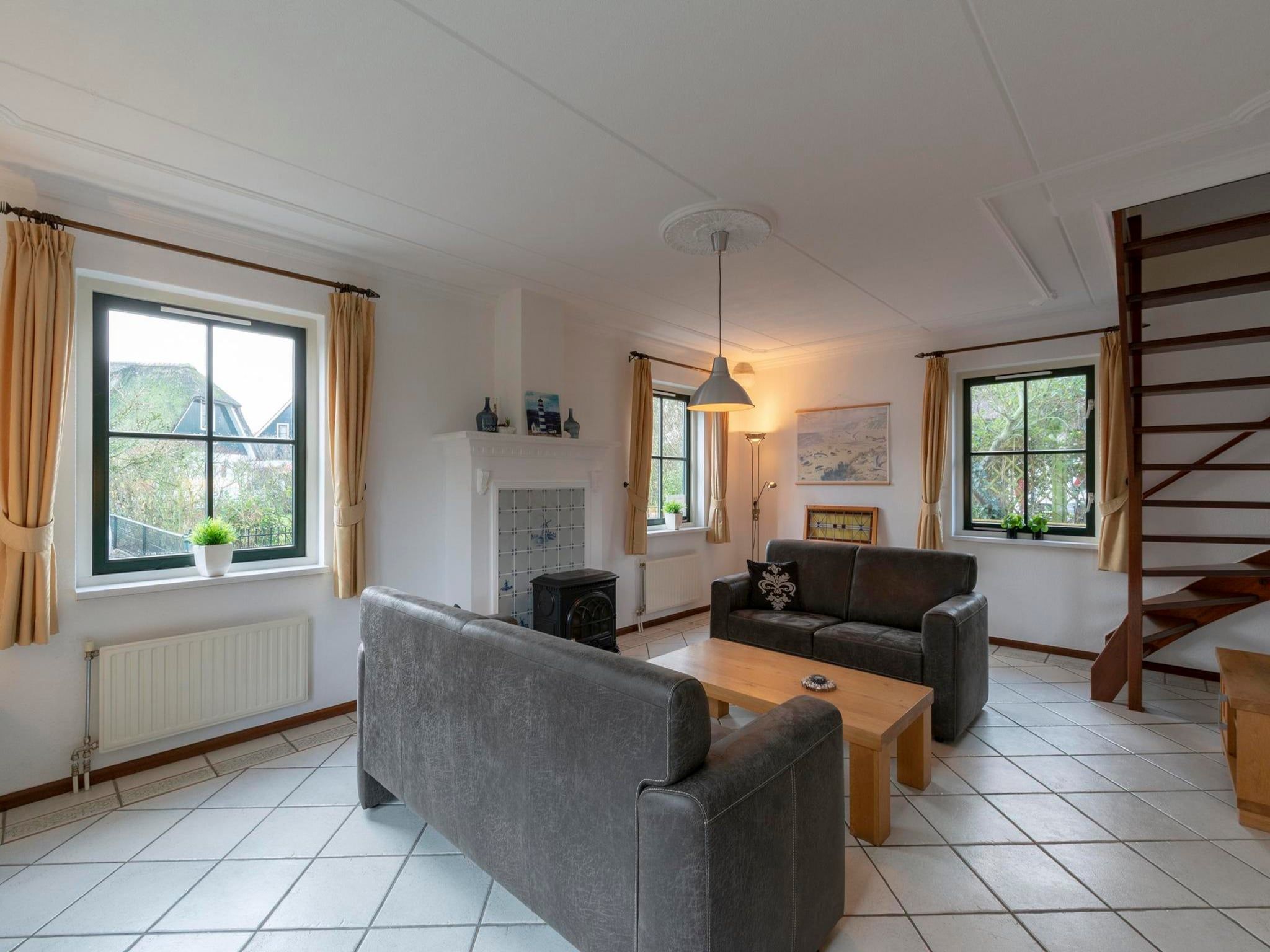 De woonkamer van De Buitenplaats 97 in Callantsoog