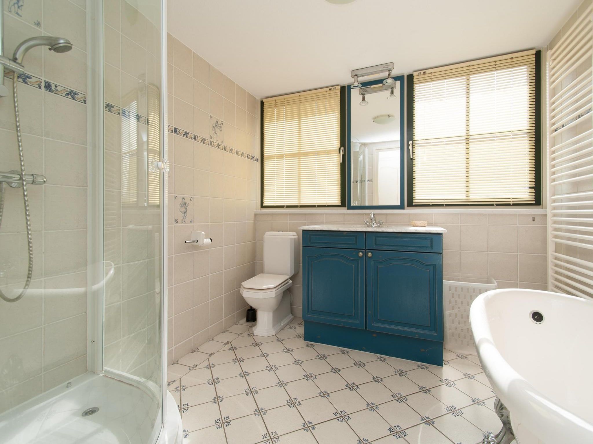 De badkamer van De Buitenplaats 97 in Callantsoog