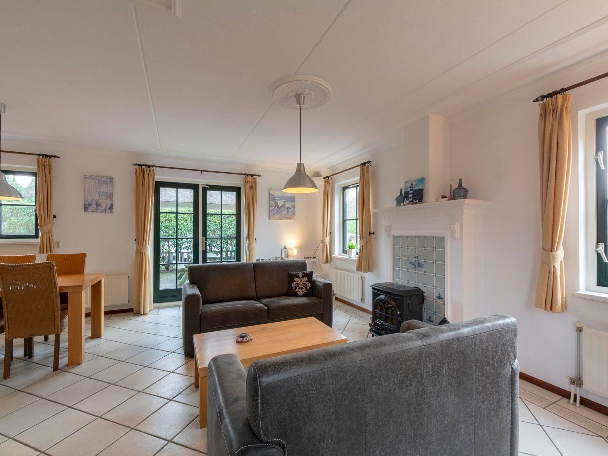 De woonkamer van De Buitenplaats 97 in Callantsoog