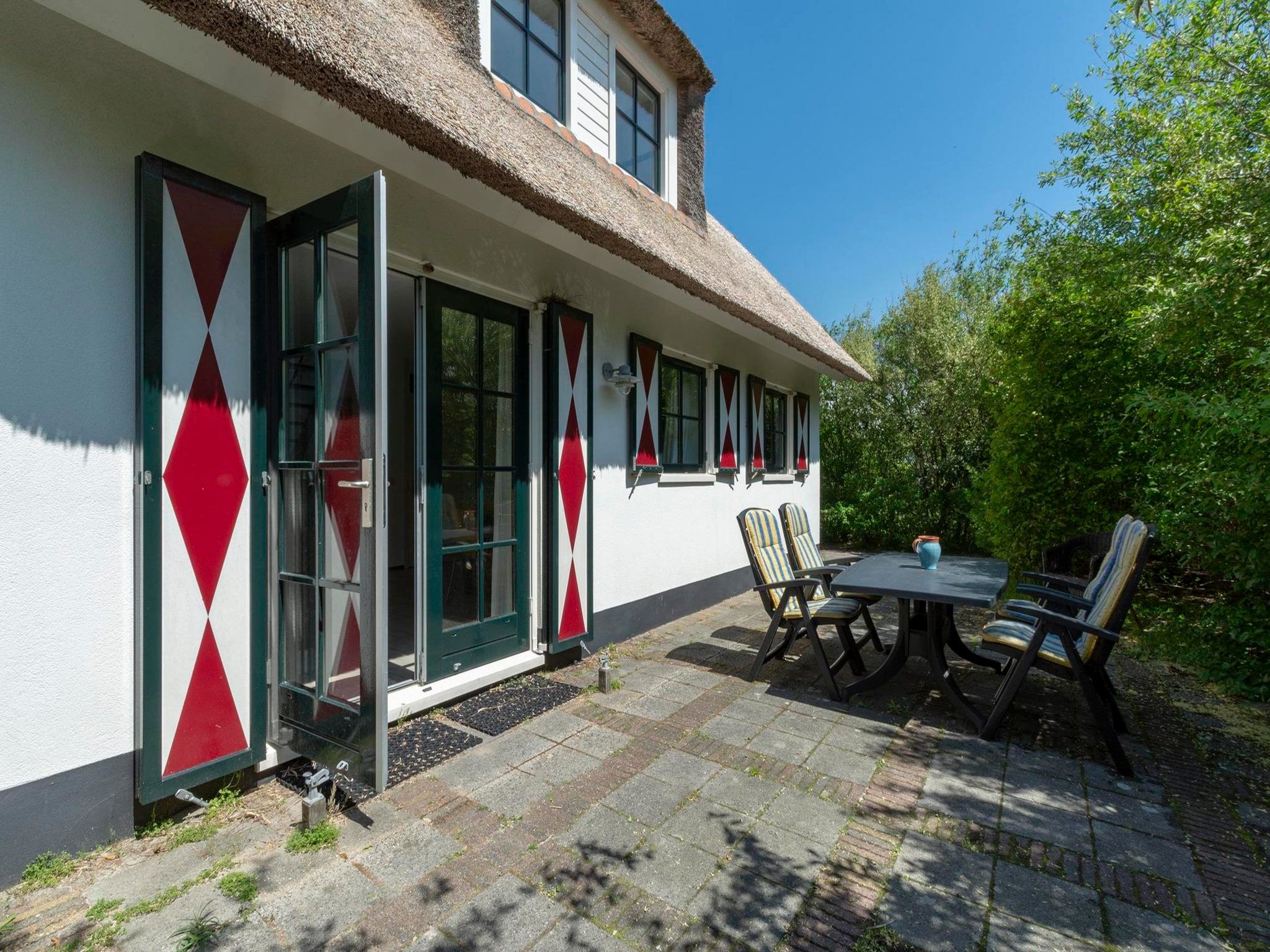 De buitenkant van De Buitenplaats 98 in Callantsoog
