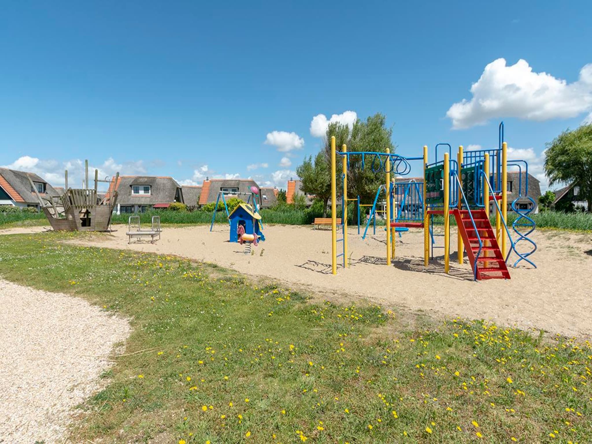 De tuin van De Buitenplaats 98 in Callantsoog
