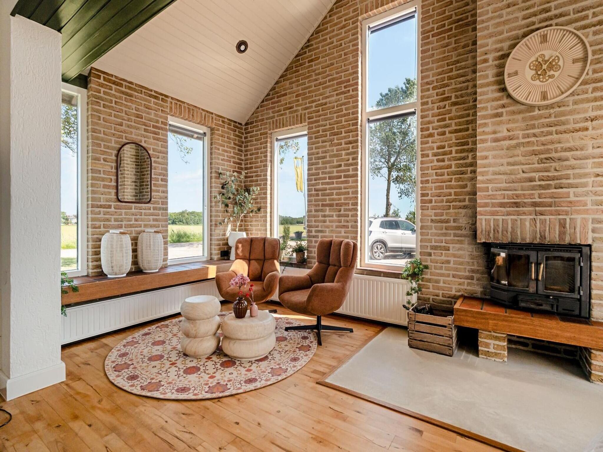 De woonkamer van Villa Zuidwester in Callantsoog