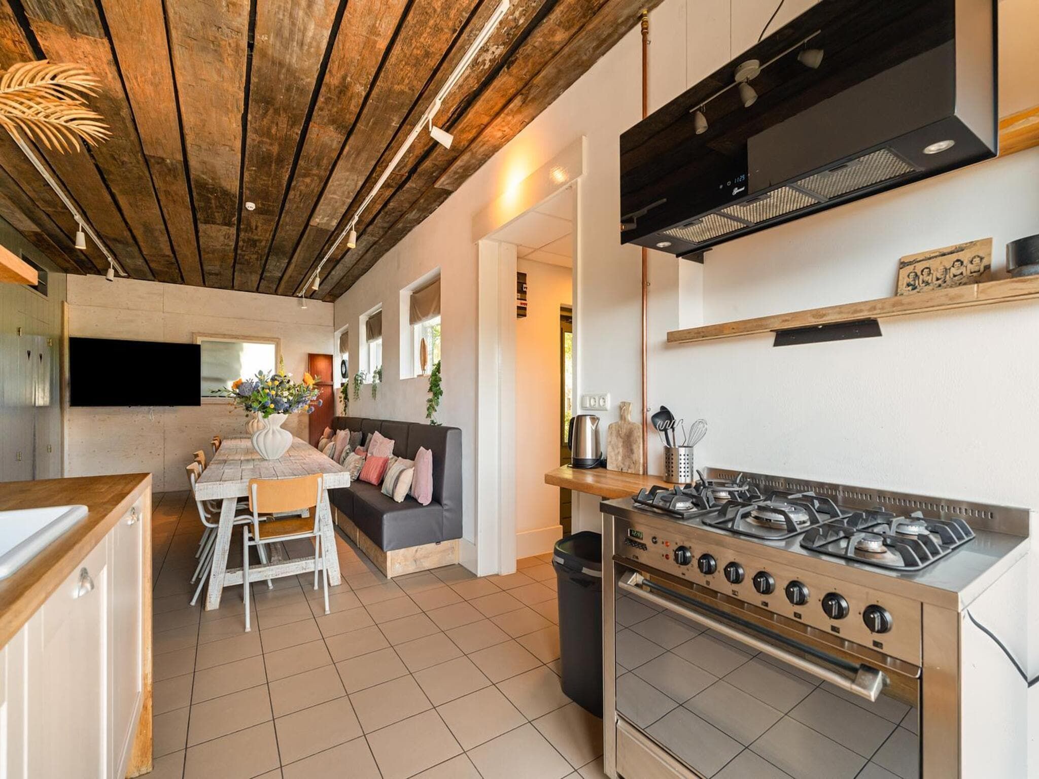 De keuken van Villa Zuidwester in Callantsoog