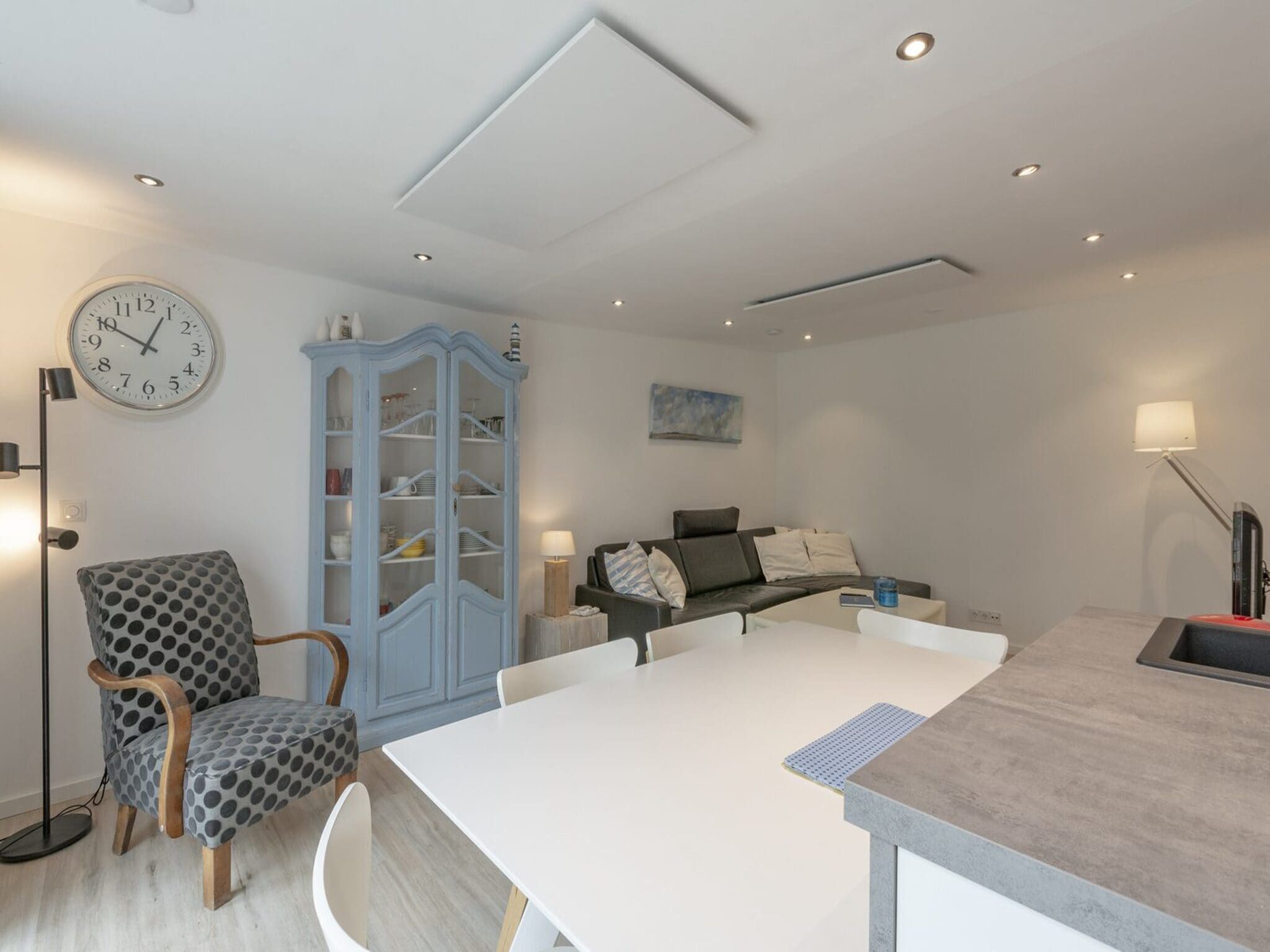 De eetkamer van Duinland 126 Kleine Mia in Sint Maartenszee