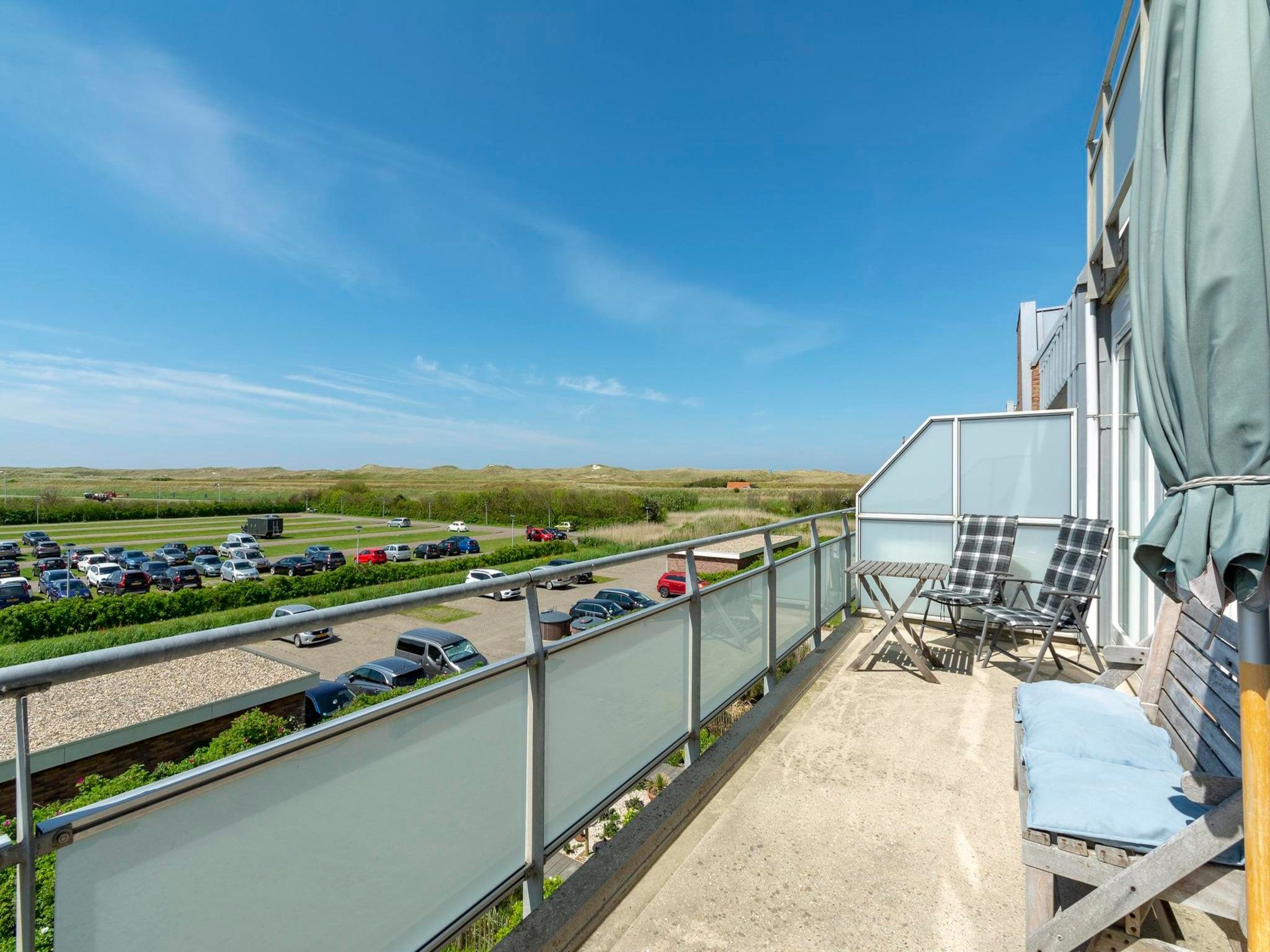 Het terras van Duinerei A202 in Groote Keeten