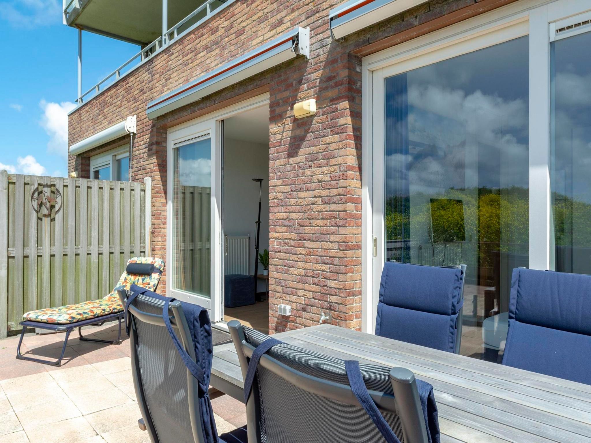 Het terras van Duinerei C002 in Groote Keeten