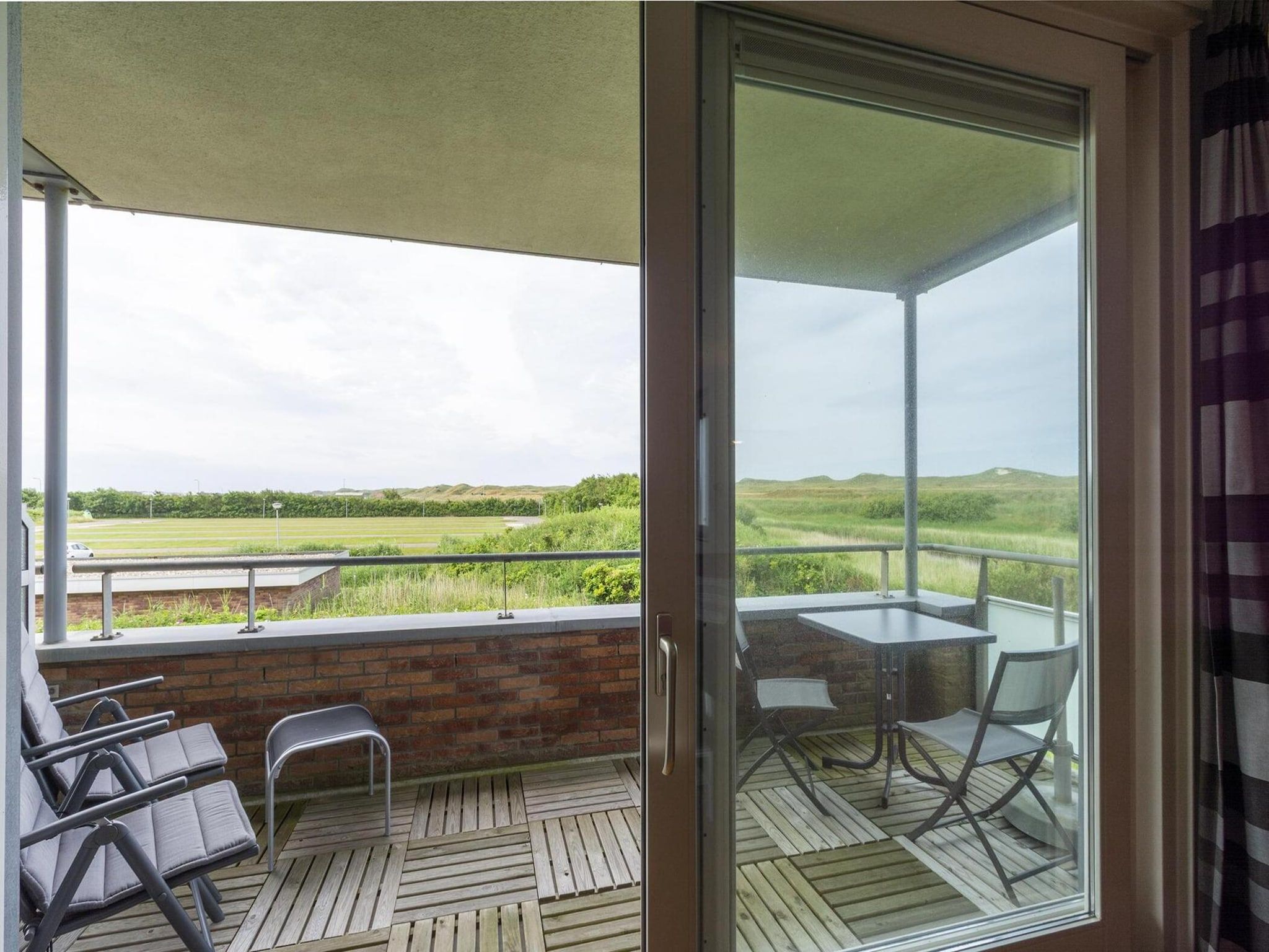 Het terras van Duinerei C103 in Groote Keeten
