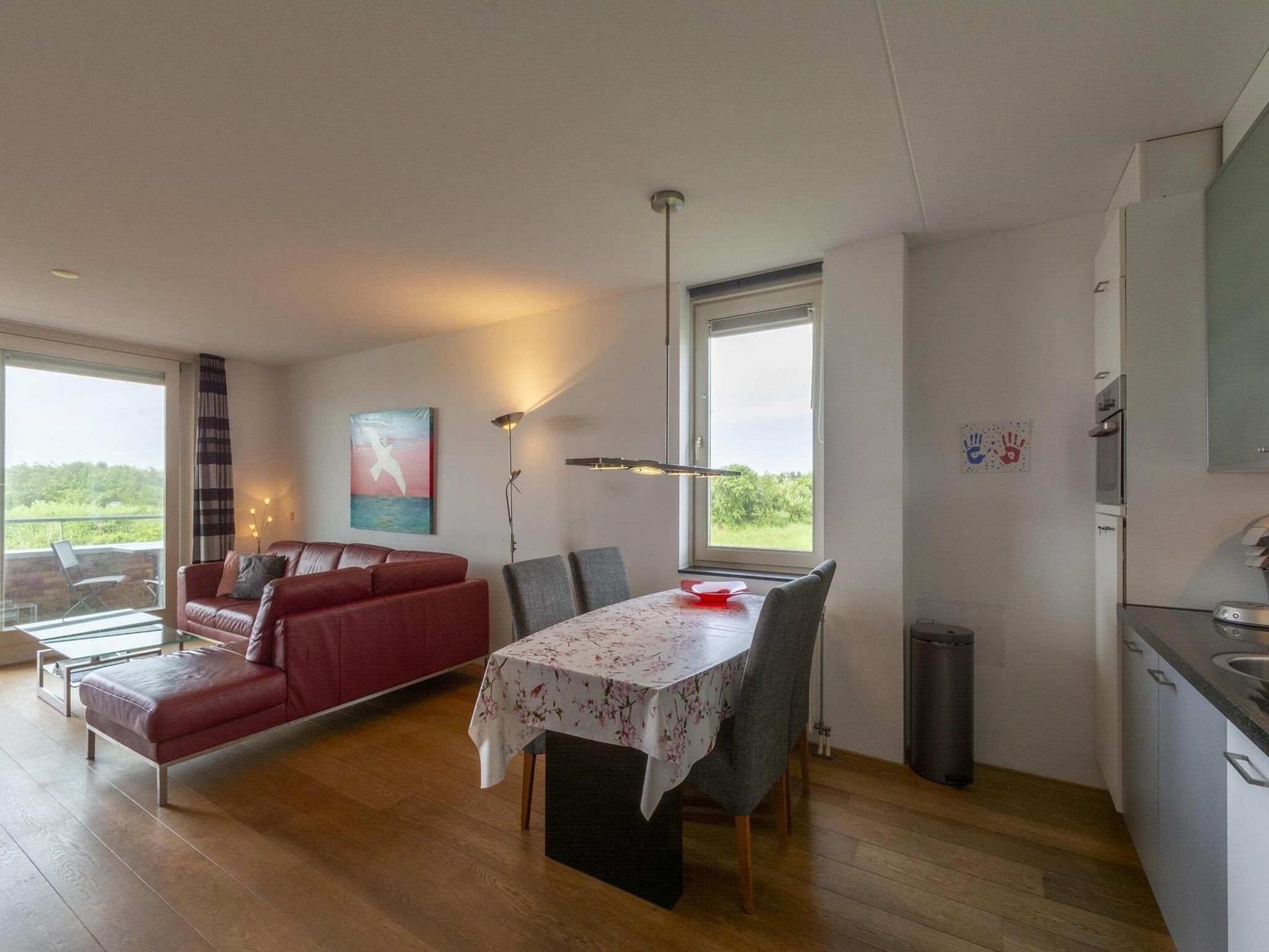 De eetkamer van Duinerei C103 in Groote Keeten
