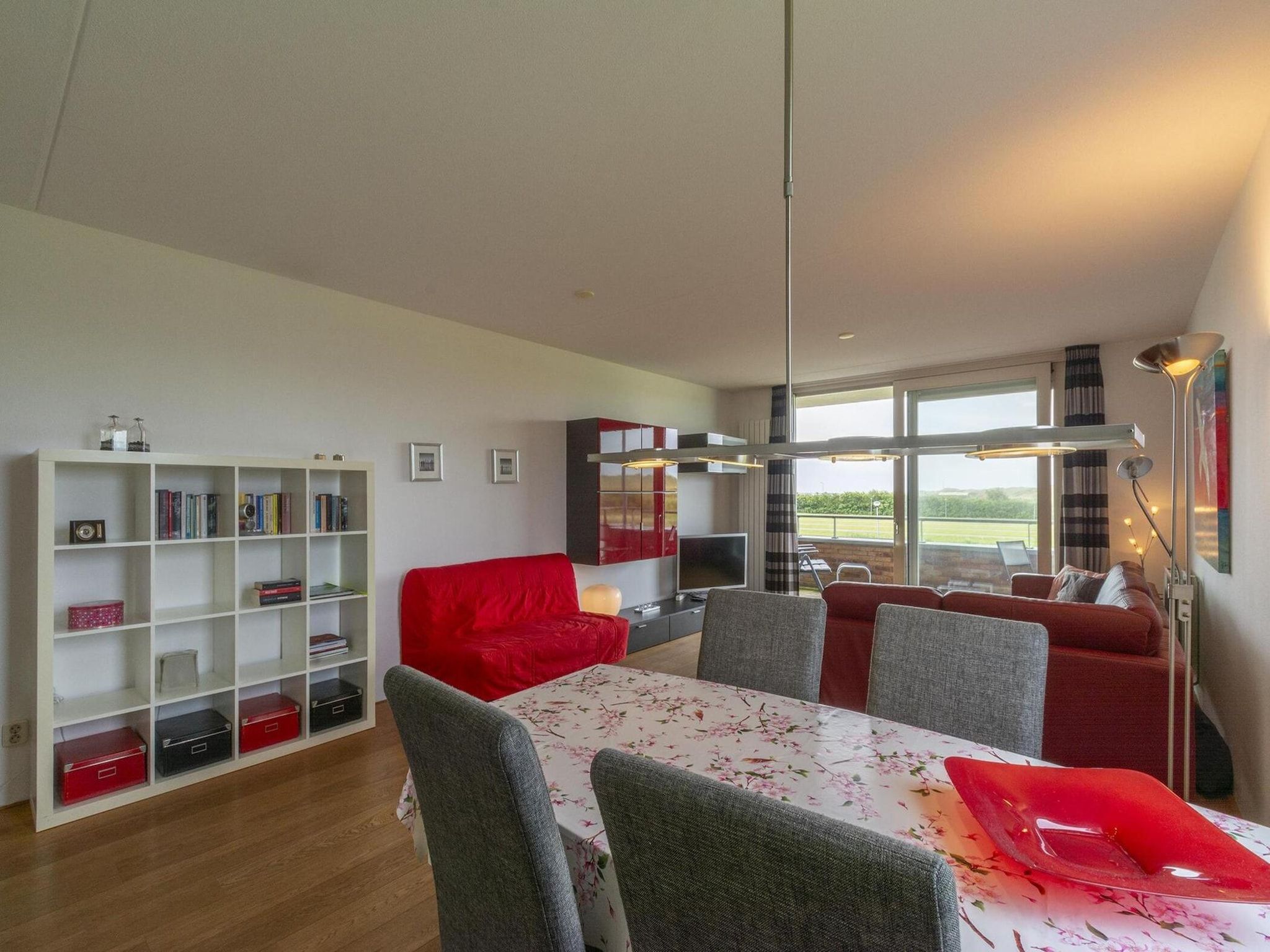 De eetkamer van Duinerei C103 in Groote Keeten