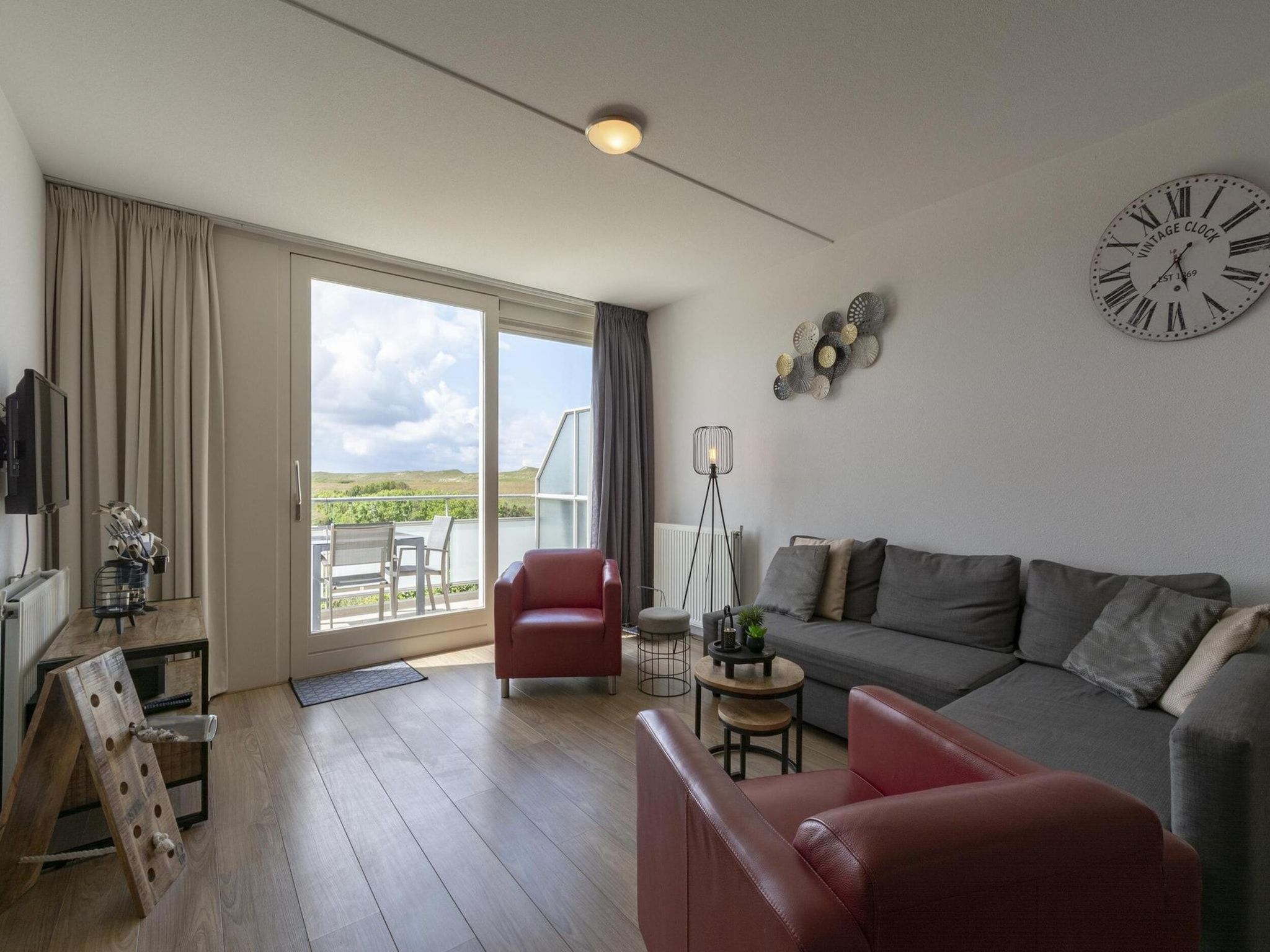 De woonkamer van Duinerei C202 in Groote Keeten