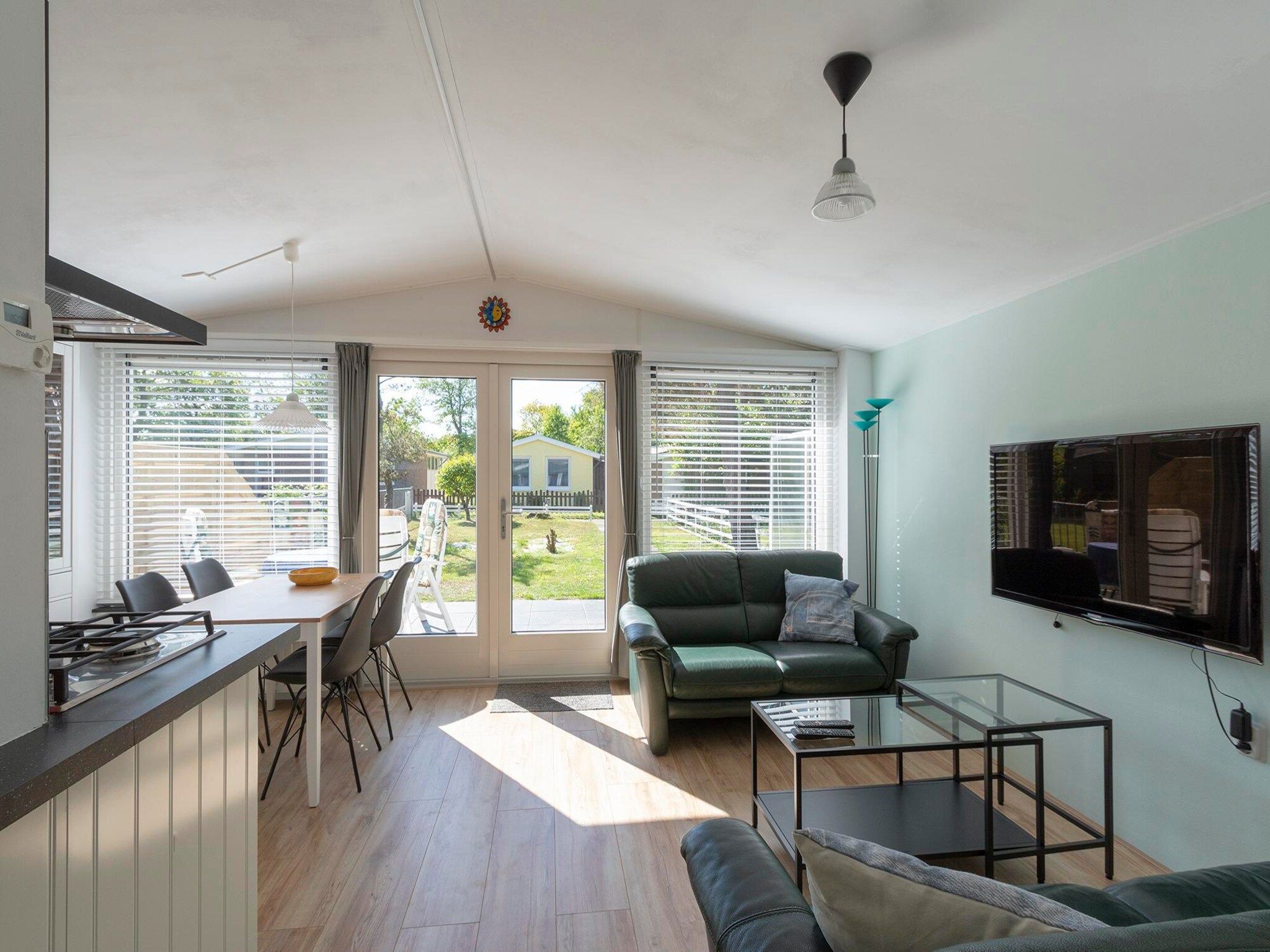 De woonkamer van Garnekuul 52 in Callantsoog