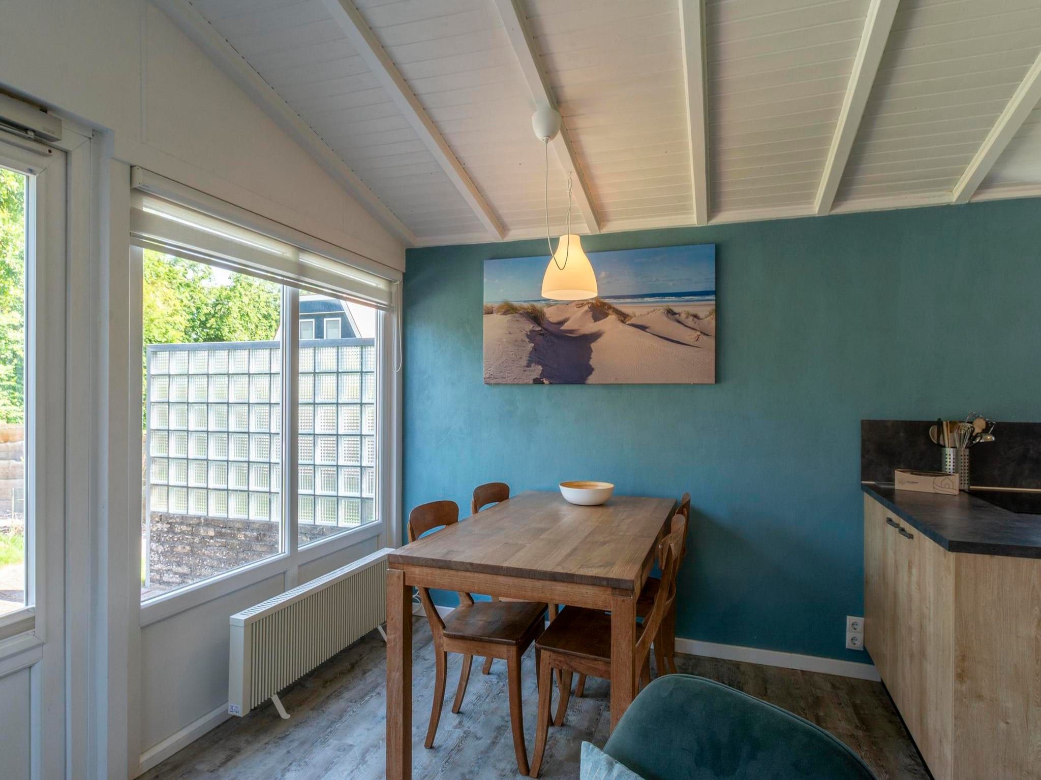 De eetkamer van Garnekuul 56 in Callantsoog