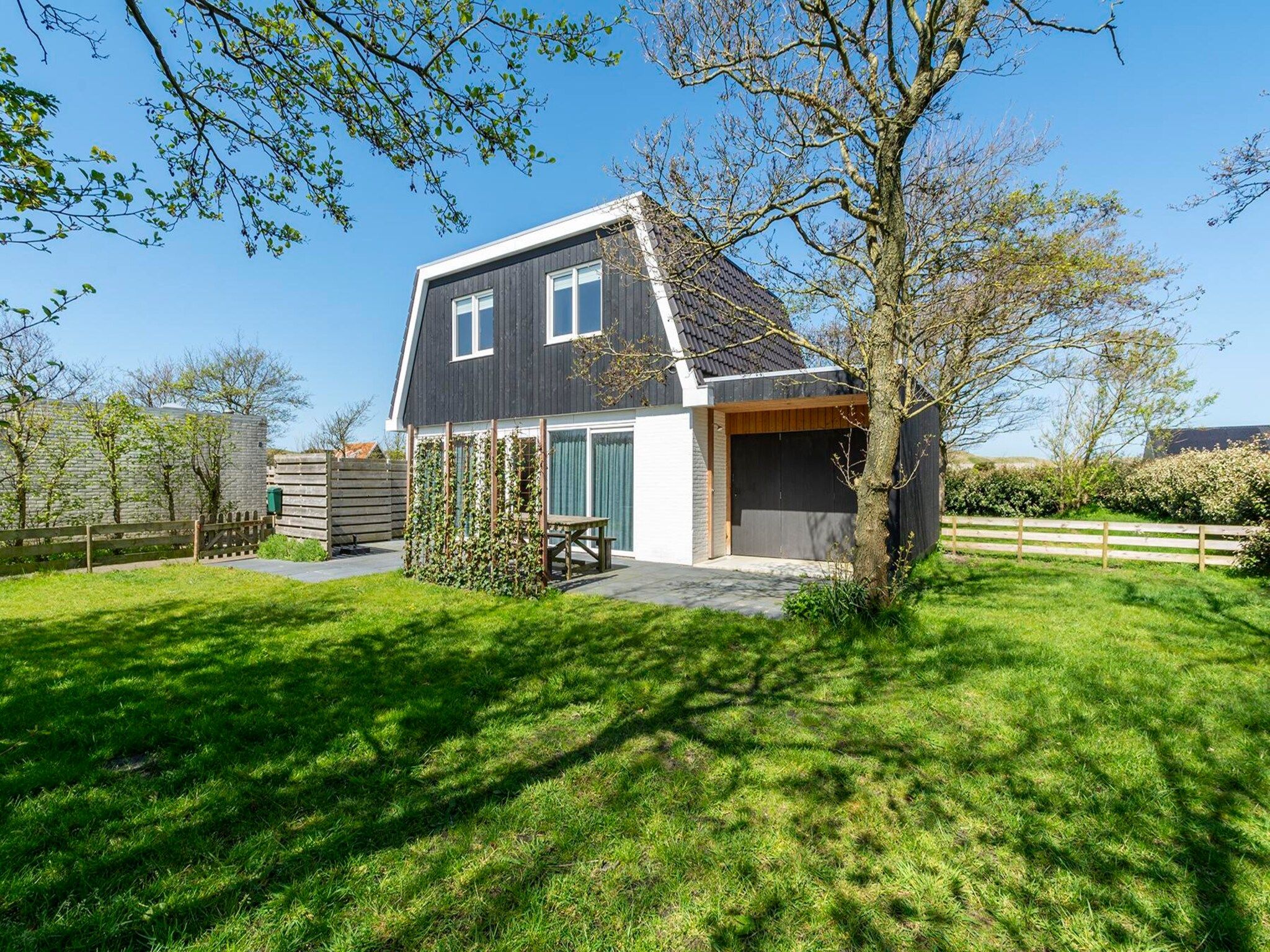 De buitenkant van Garnekuul 6 in Callantsoog