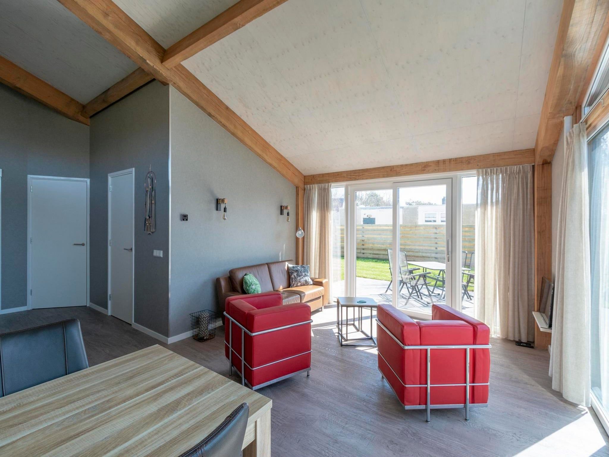 De woonkamer van Garnekuul 7 in Callantsoog