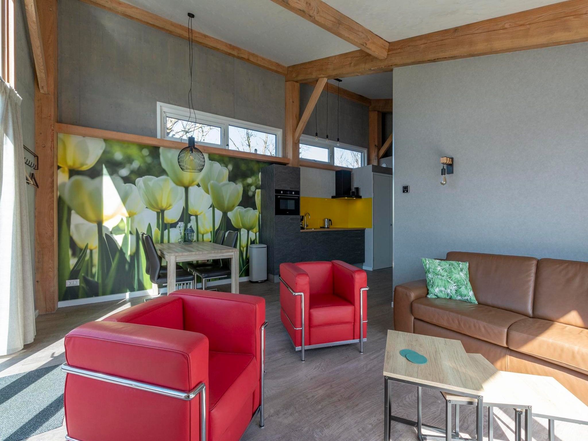 De woonkamer van Garnekuul 7 in Callantsoog