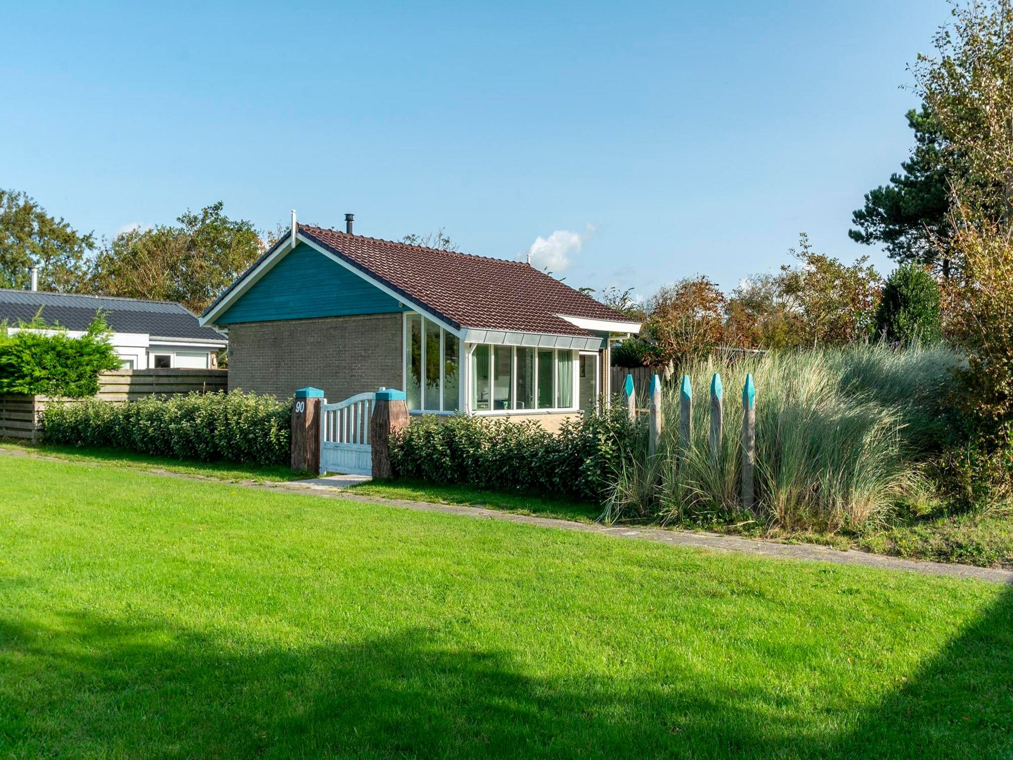De buitenkant van Garnekuul 90 in Callantsoog
