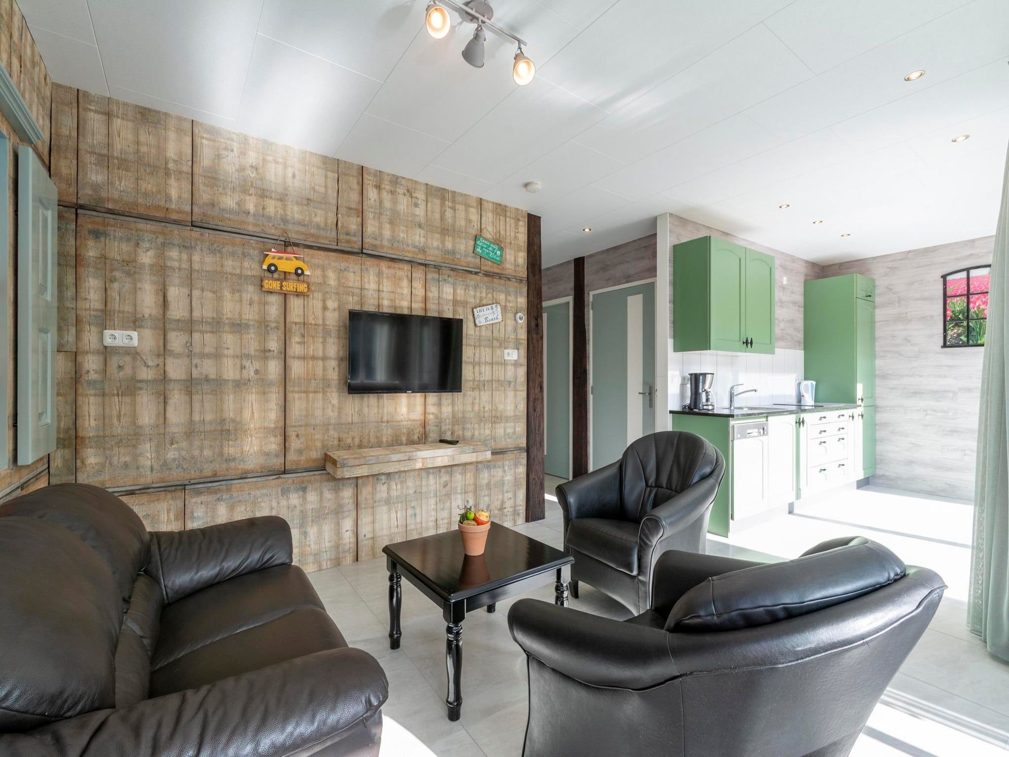 De woonkamer van Garnekuul 90 in Callantsoog