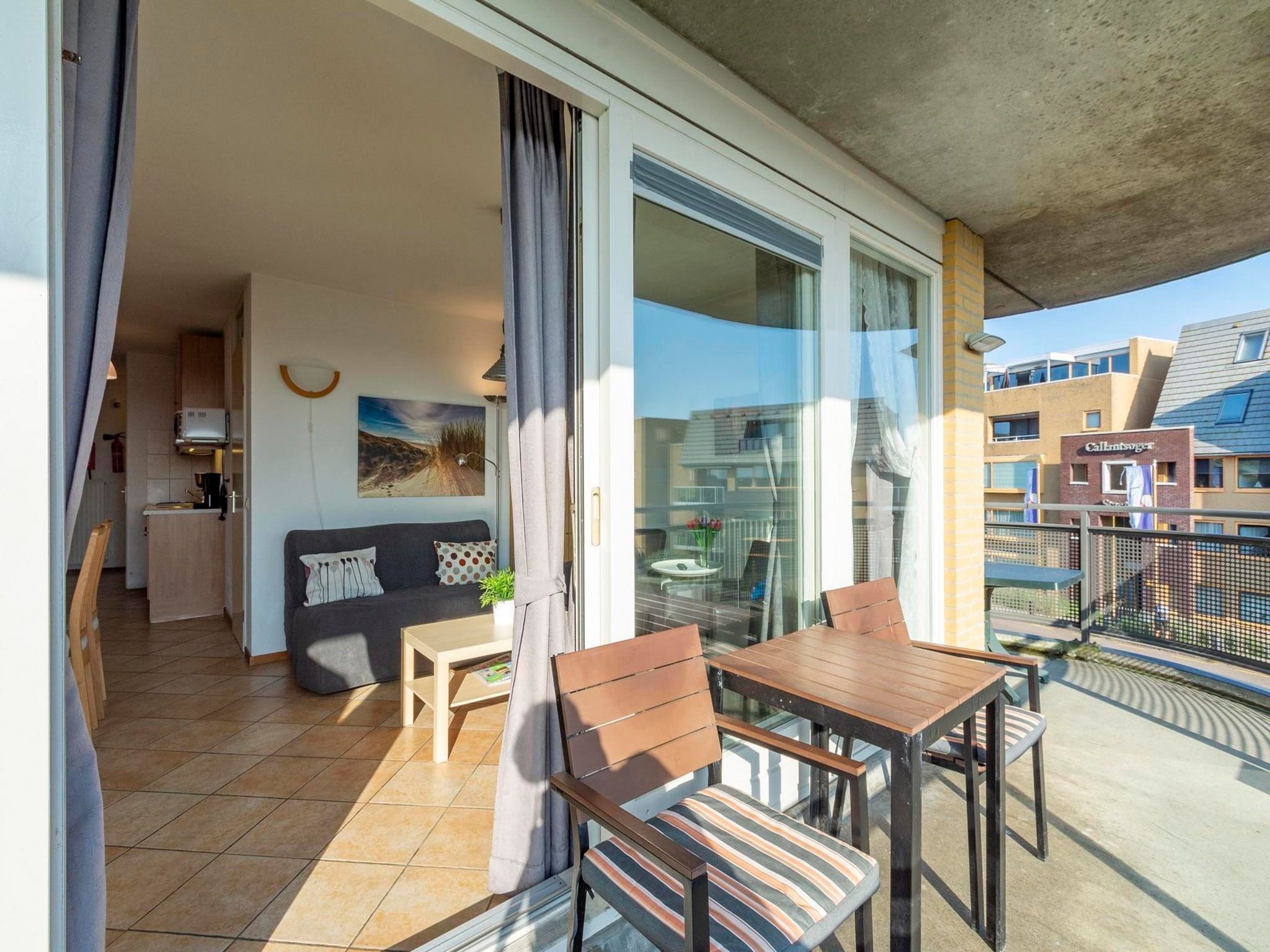 Het terras van Wijde Blick 201 in Callantsoog