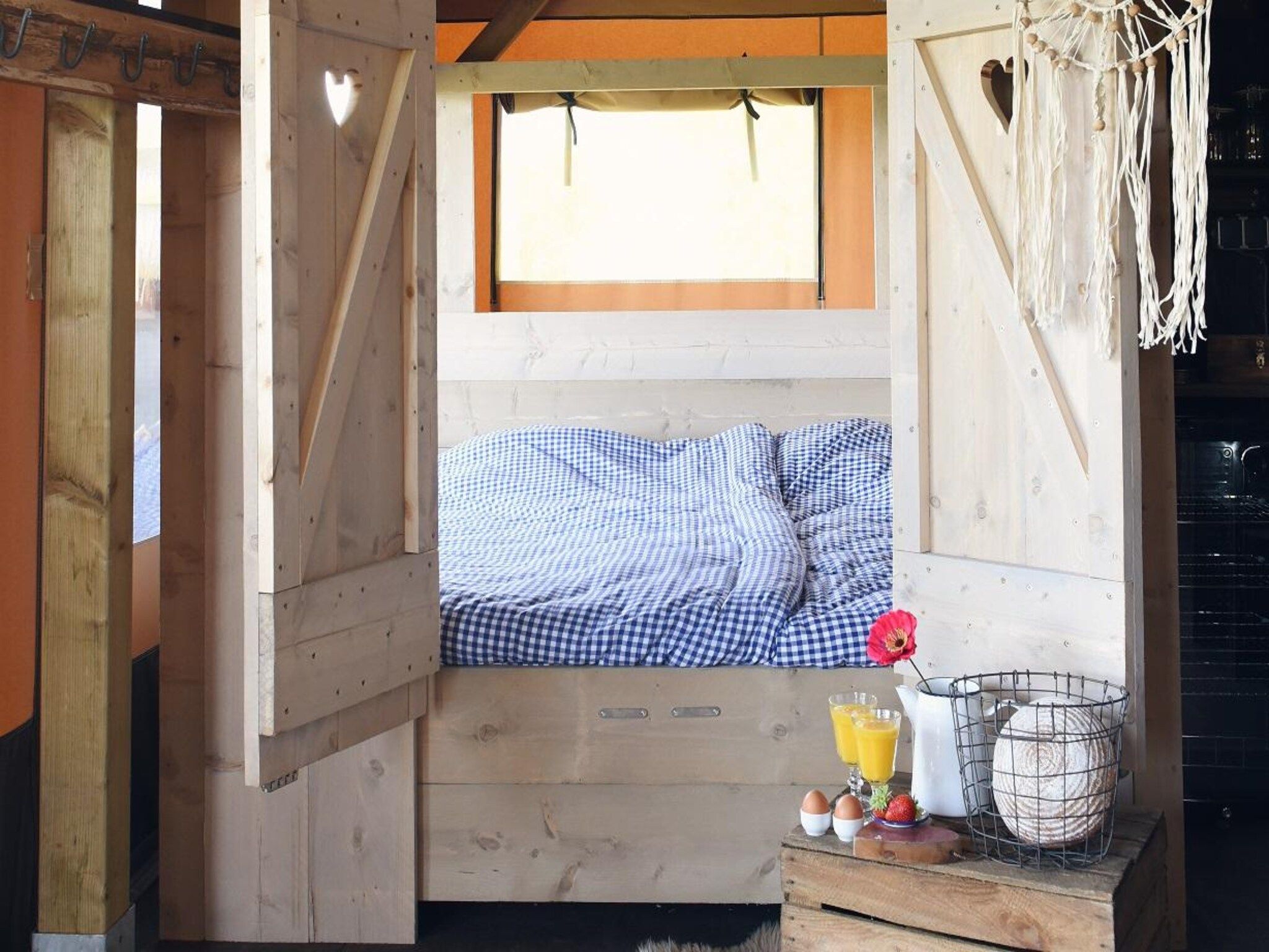 Een slaapkamer van Beach Lodge - Duynpark in Callantsoog