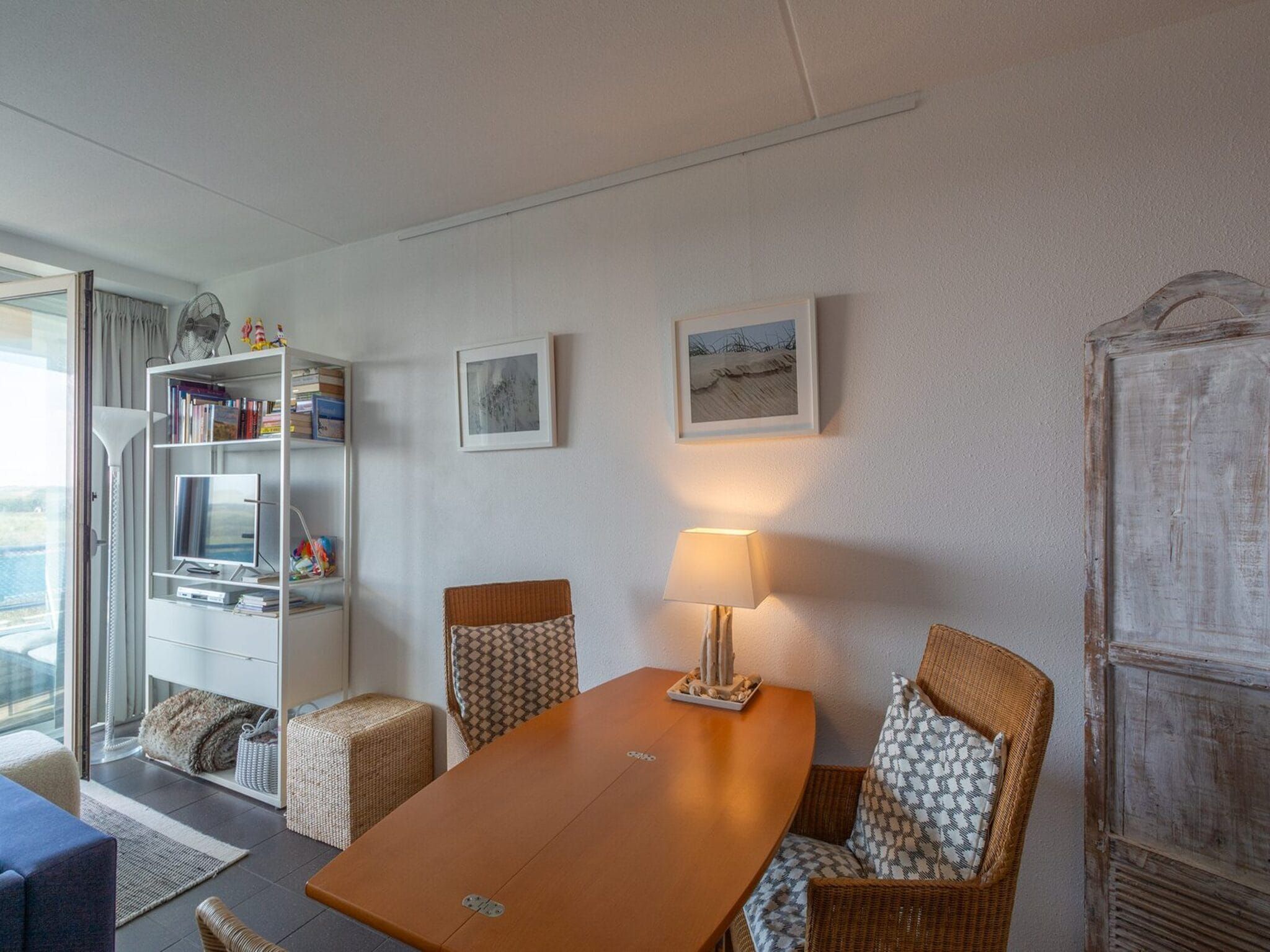 De eetkamer van Callantsduyne 33 in Callantsoog