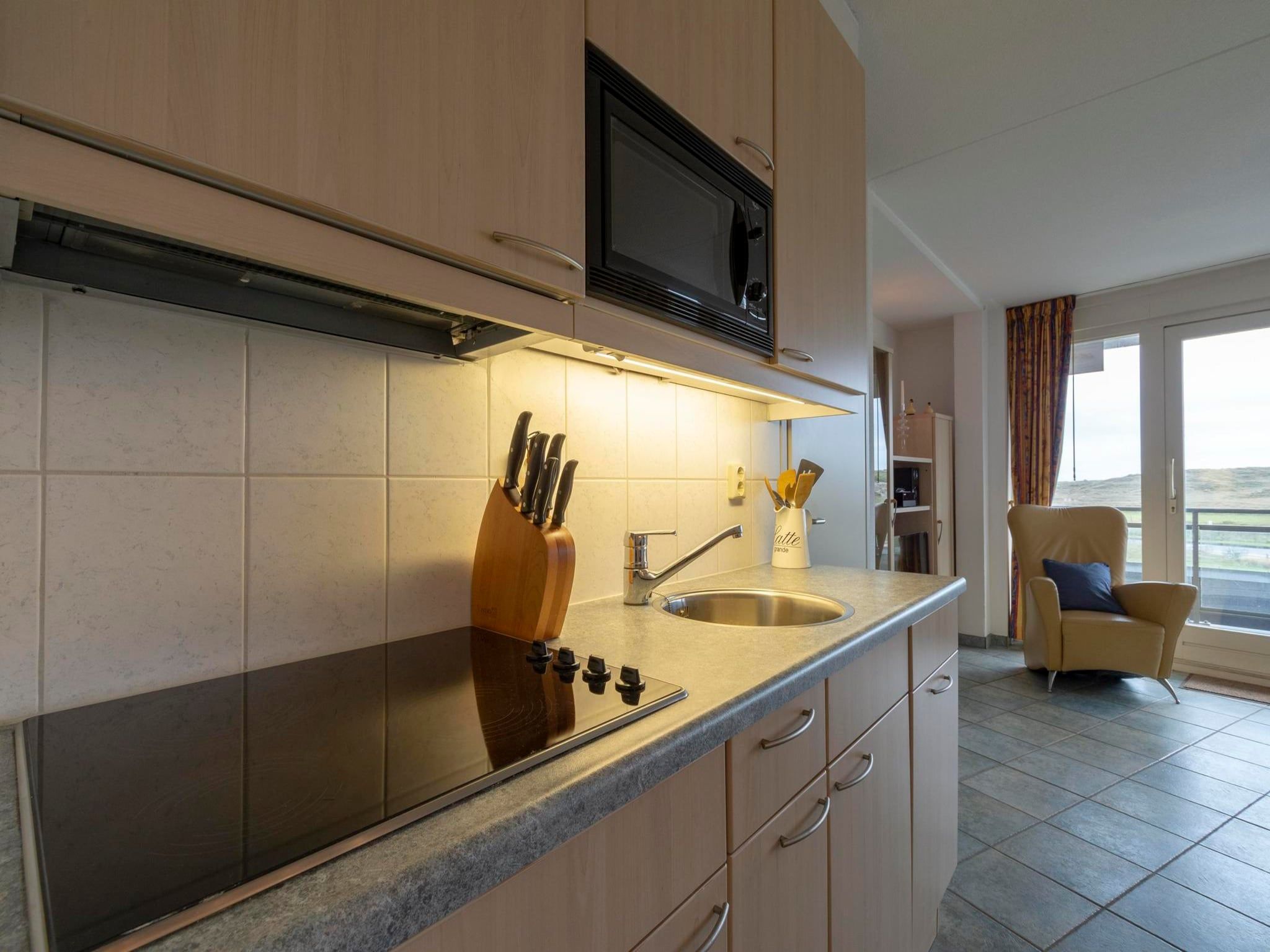 De keuken van Wijde Blick 206 in Callantsoog