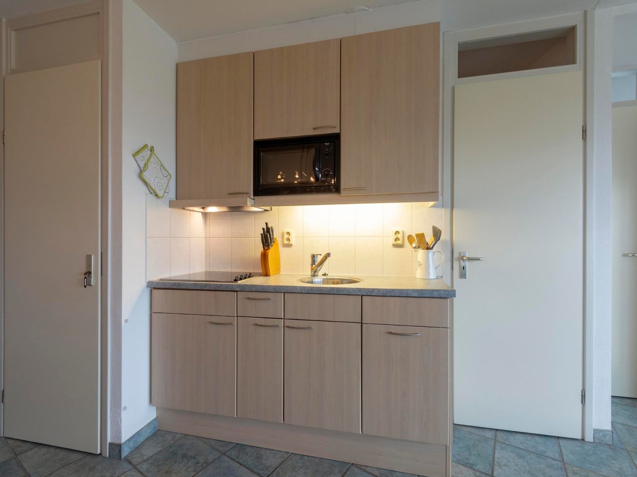 De keuken van Wijde Blick 206 in Callantsoog