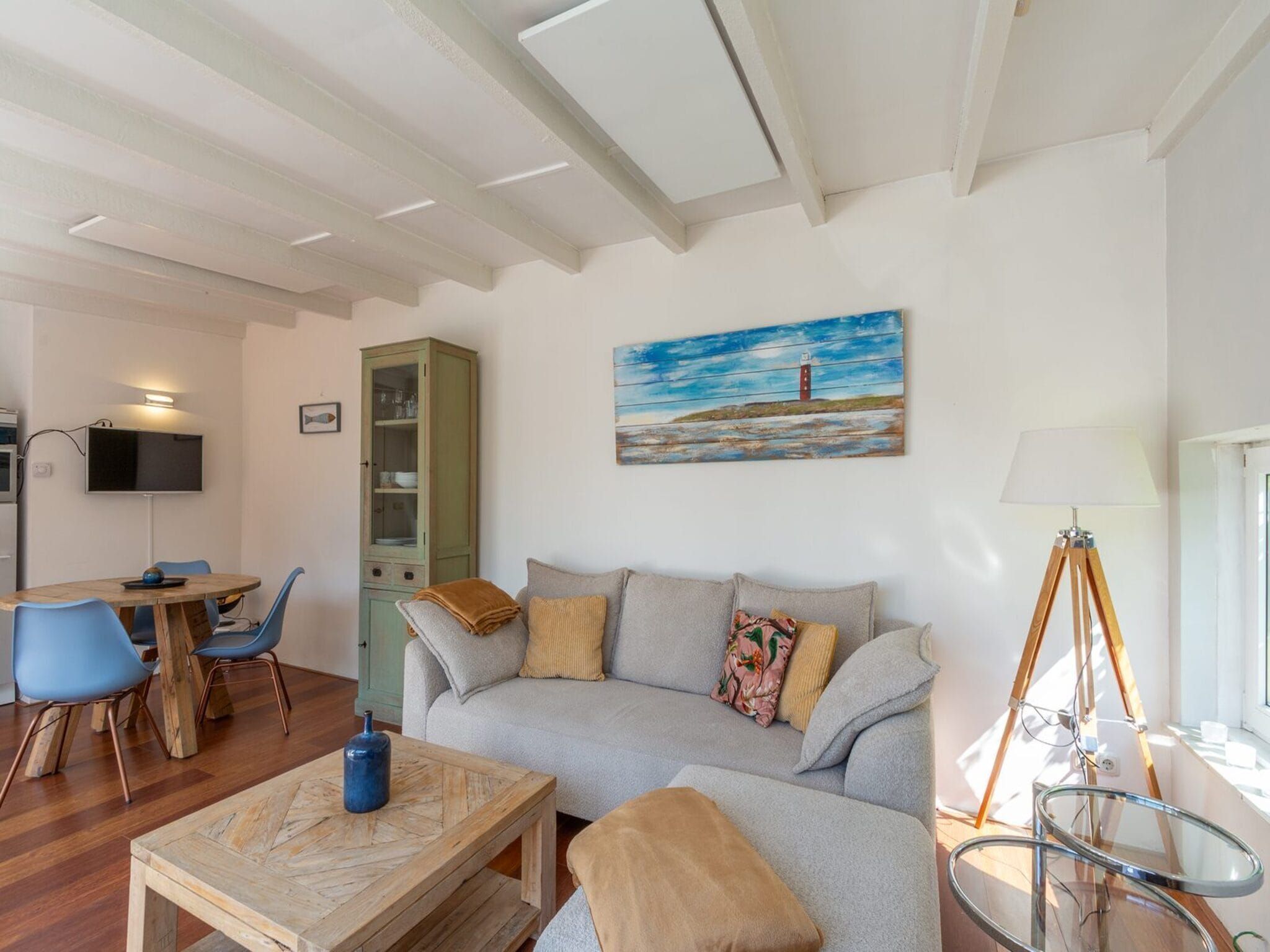 De woonkamer van Duinland 122 in Sint Maartenszee