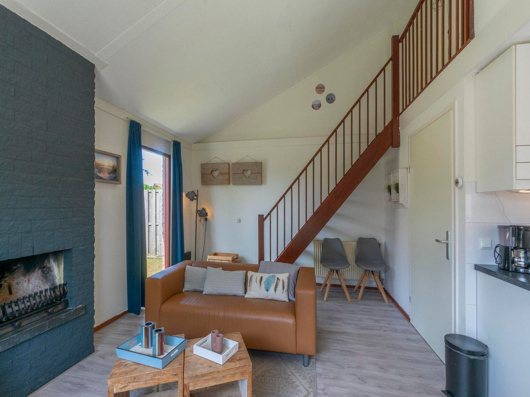 De woonkamer van Yperhof 66 in Julianadorp aan Zee