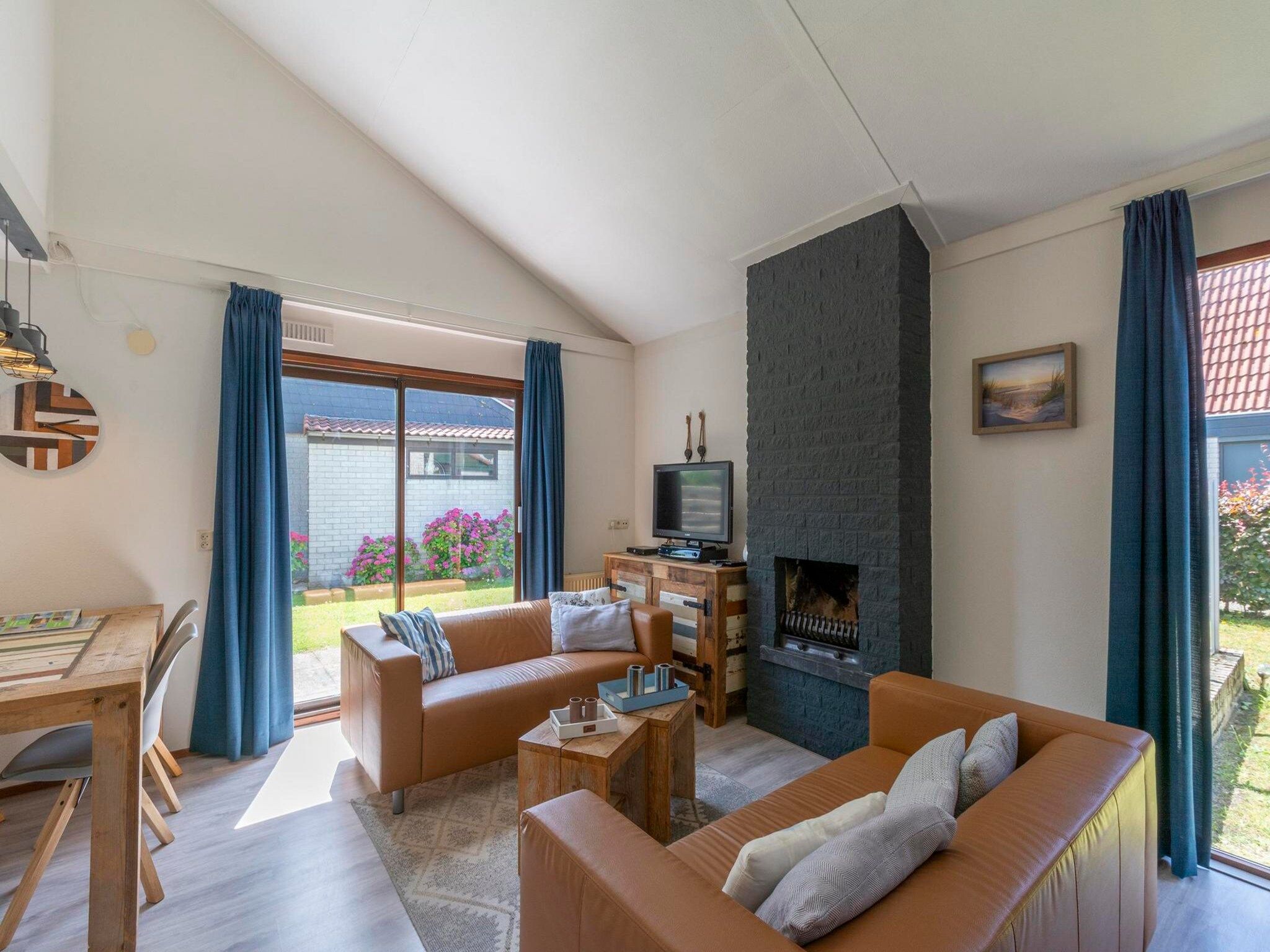 De woonkamer van Yperhof 66 in Julianadorp aan Zee