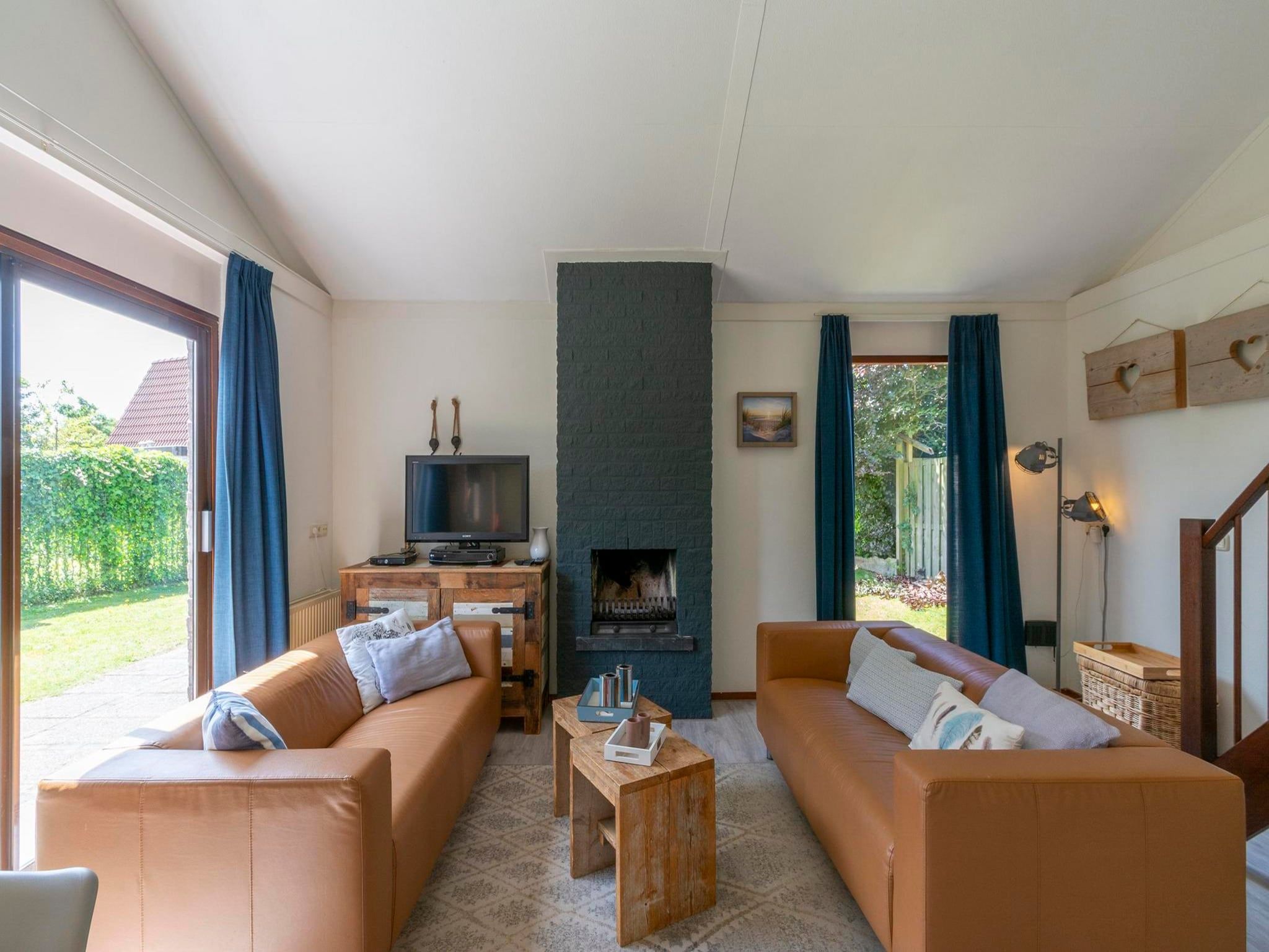 De woonkamer van Yperhof 66 in Julianadorp aan Zee