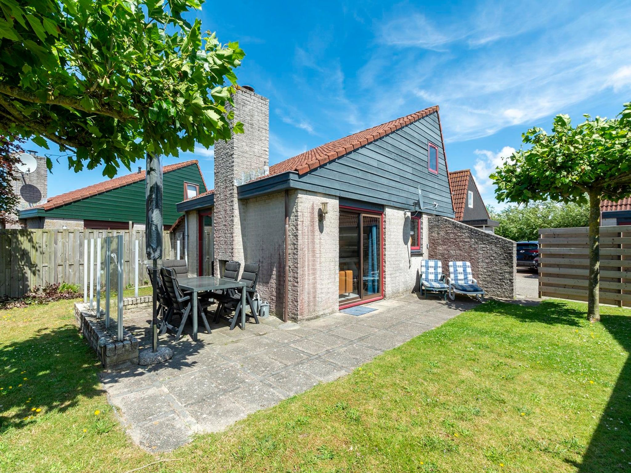 De buitenkant van Yperhof 66 in Julianadorp aan Zee