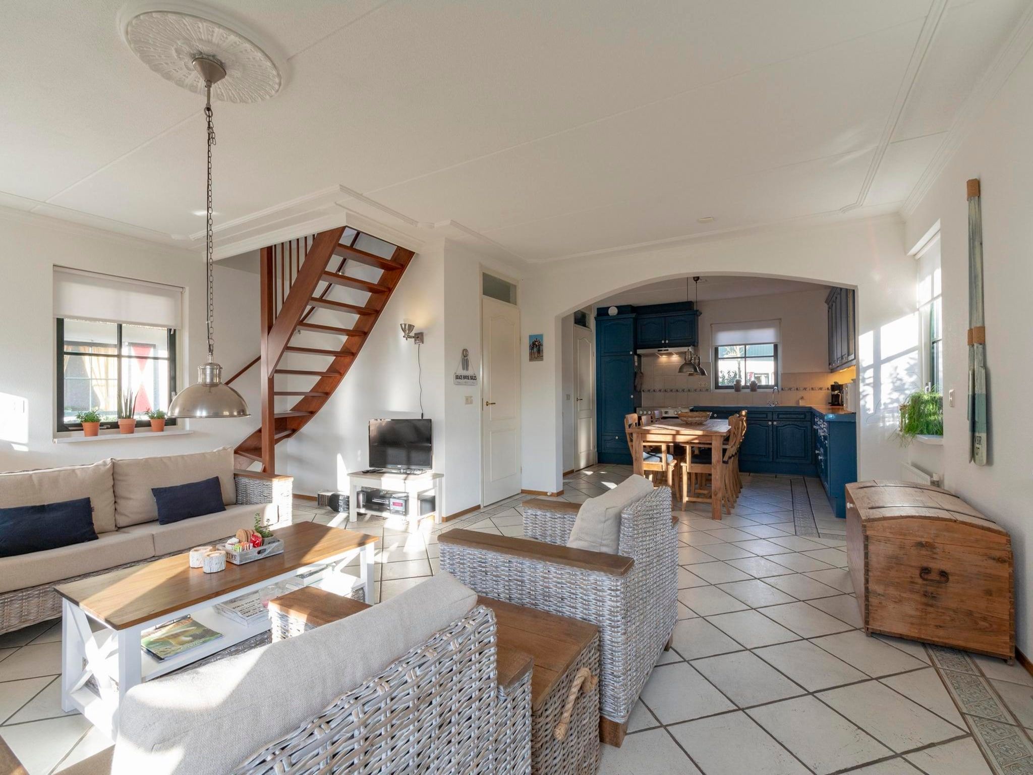 De woonkamer van De Buitenplaats 7 in Callantsoog