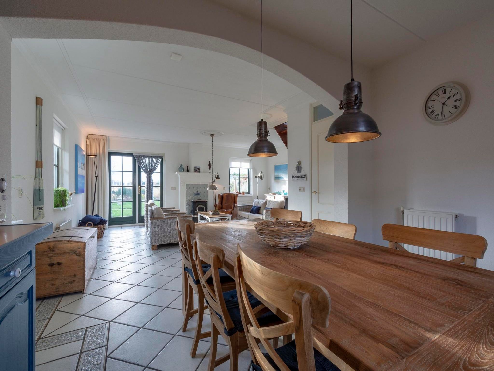 De eetkamer van De Buitenplaats 7 in Callantsoog