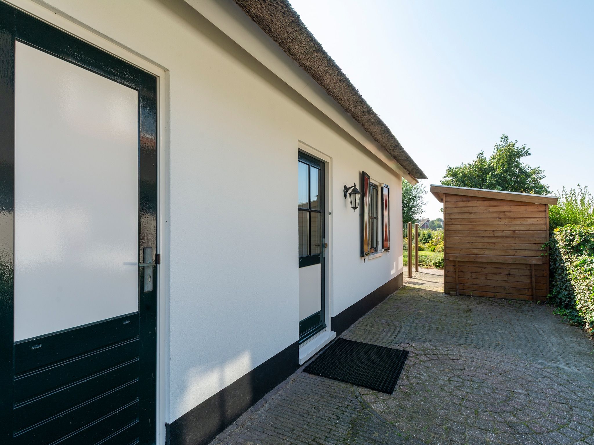Het terras van De Buitenplaats 7 in Callantsoog