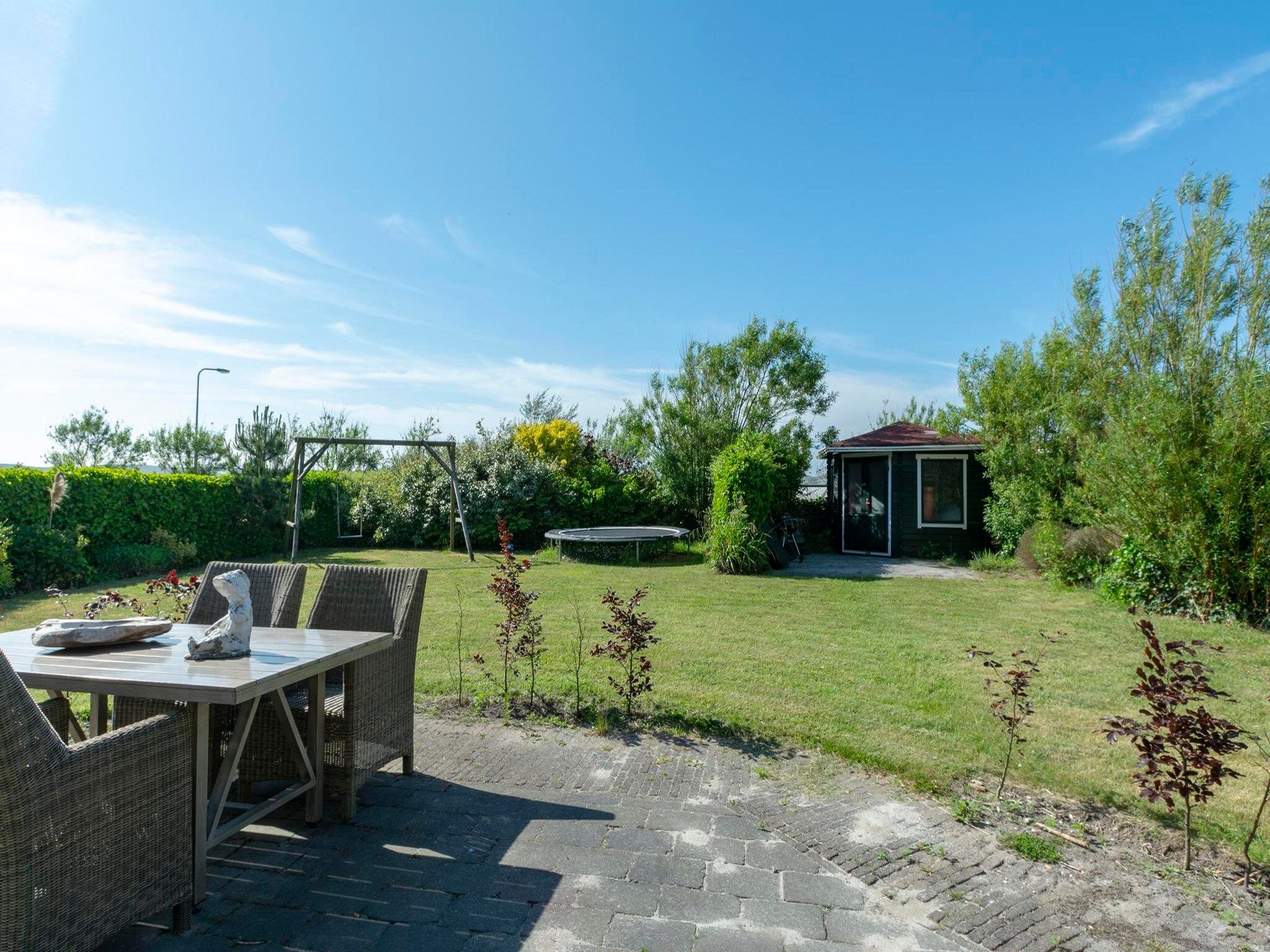 De tuin van De Buitenplaats 116 in Callantsoog