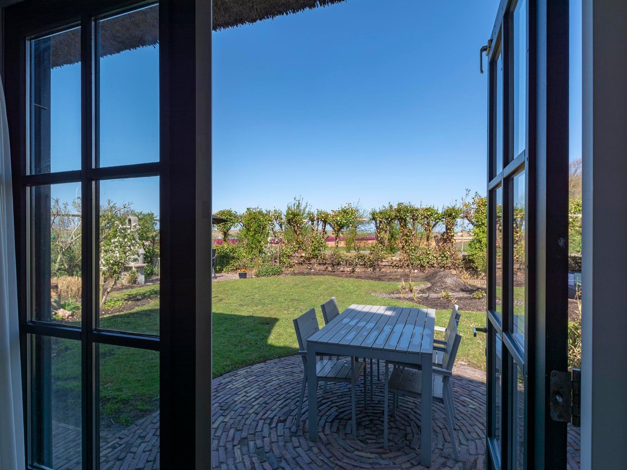 De tuin van De Buitenplaats 113 in Callantsoog