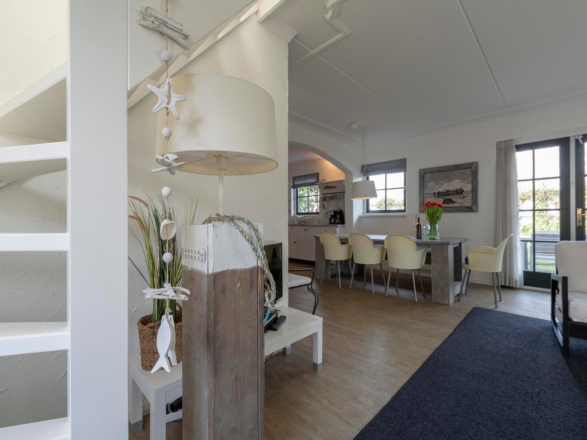 De eetkamer van De Buitenplaats 113 in Callantsoog