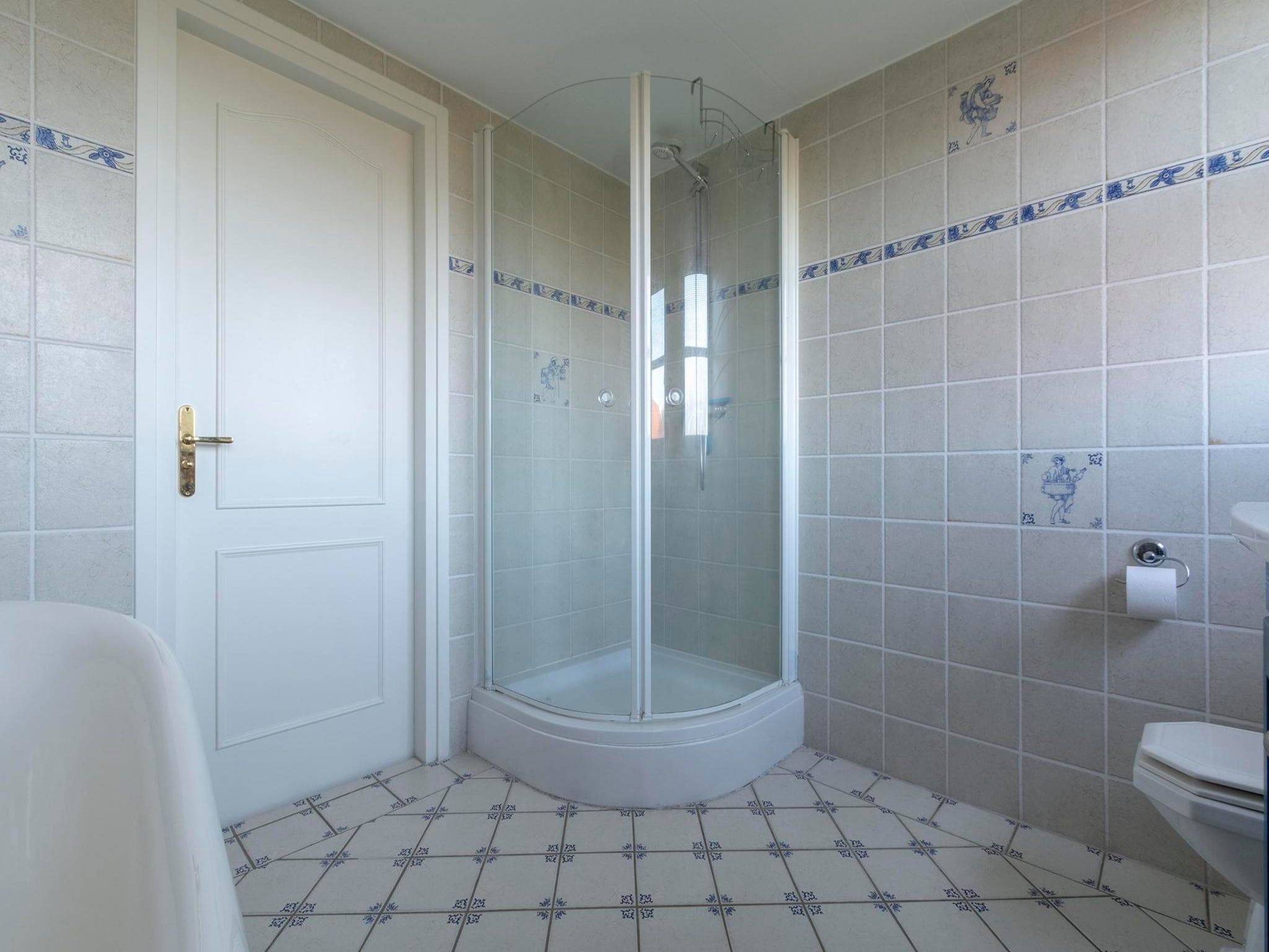 De badkamer van De Buitenplaats 113 in Callantsoog