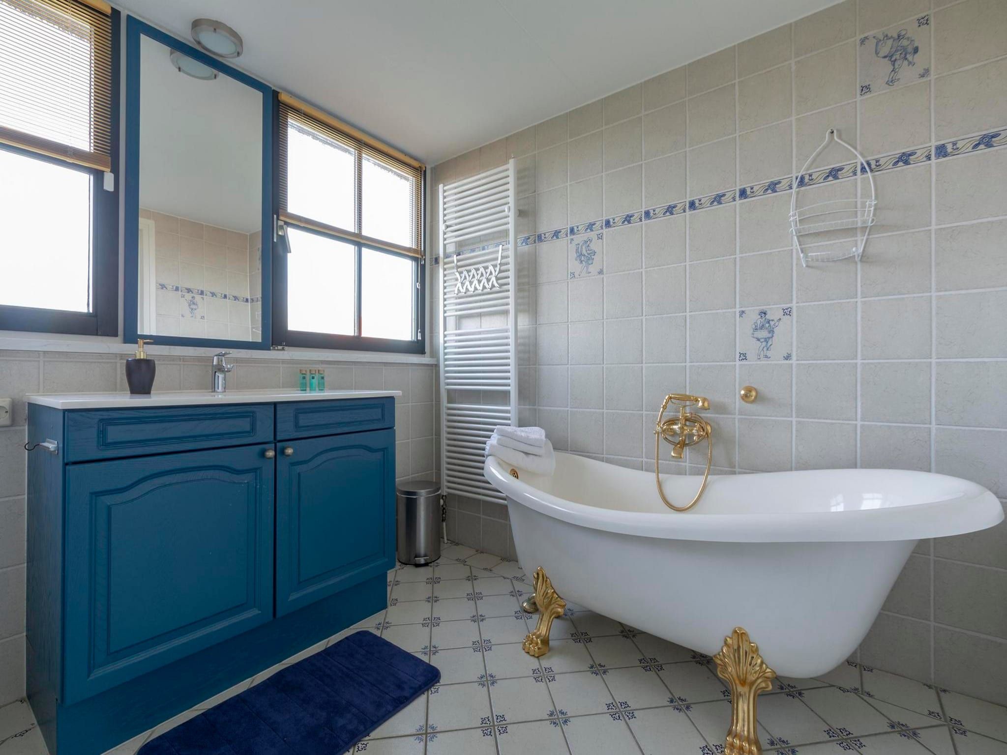 De badkamer van De Buitenplaats 113 in Callantsoog