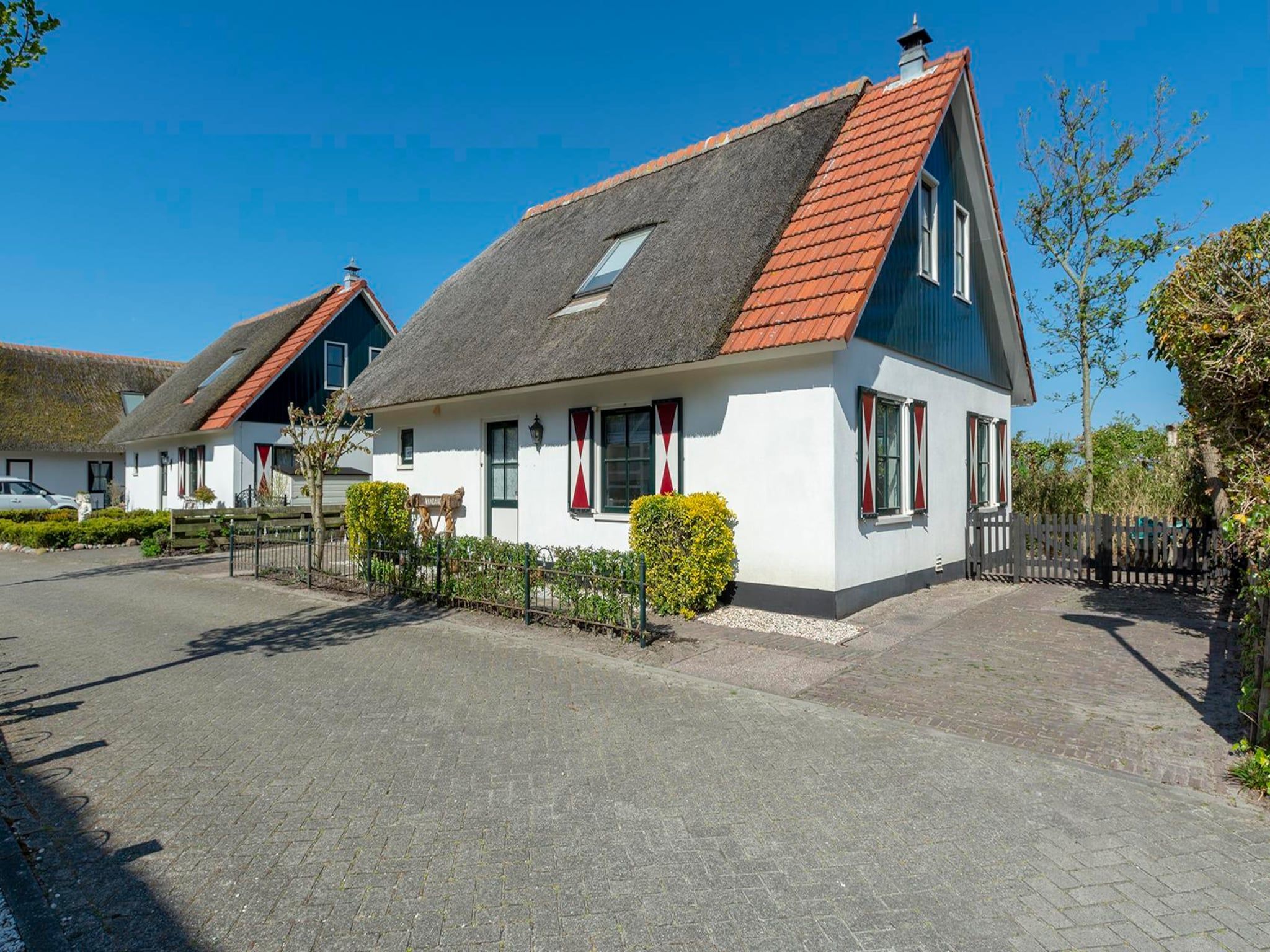 De buitenkant van De Buitenplaats 113 in Callantsoog