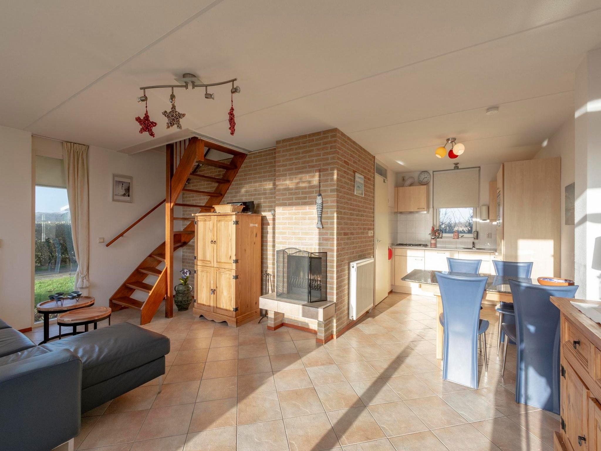 De woonkamer van Callantsogervaart 3-8 in Julianadorp aan Zee