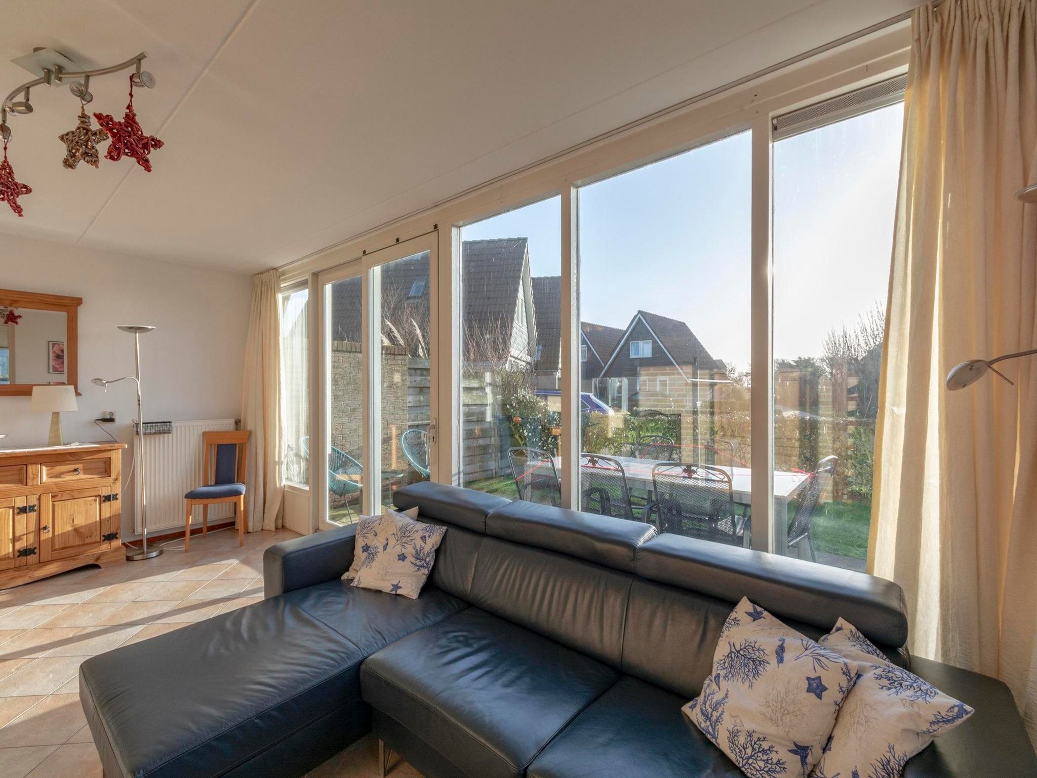 De woonkamer van Callantsogervaart 3-8 in Julianadorp aan Zee