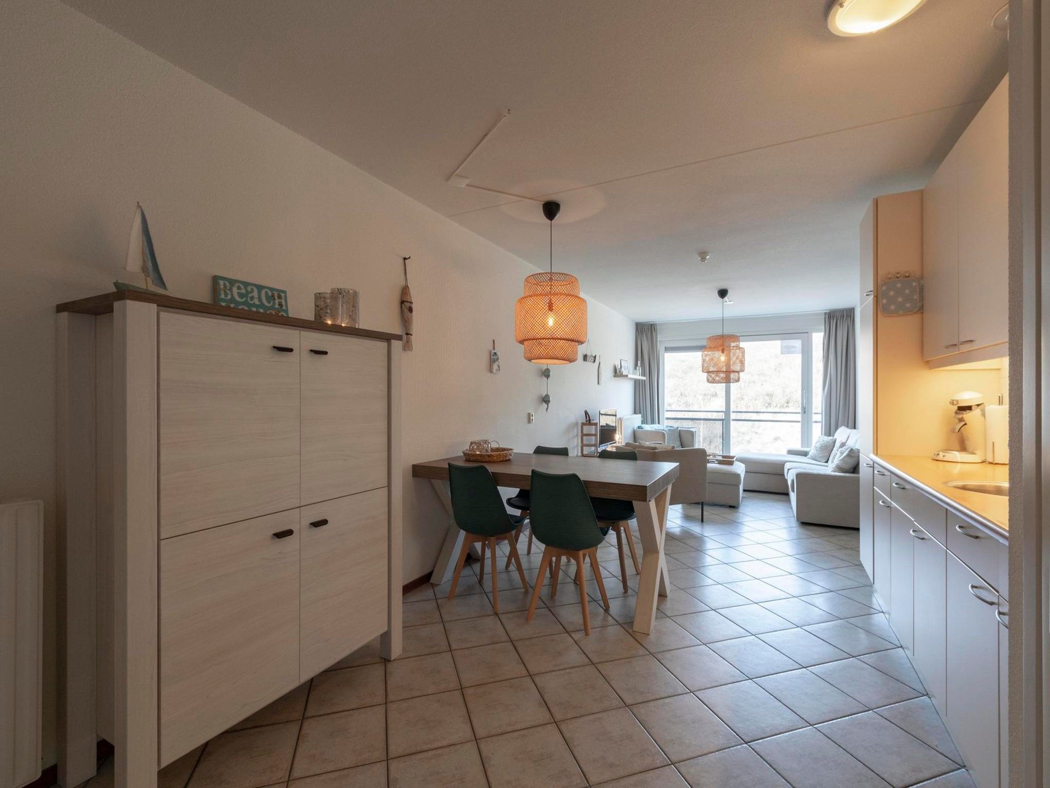 De eetkamer van Wijde Blick 212 in Callantsoog