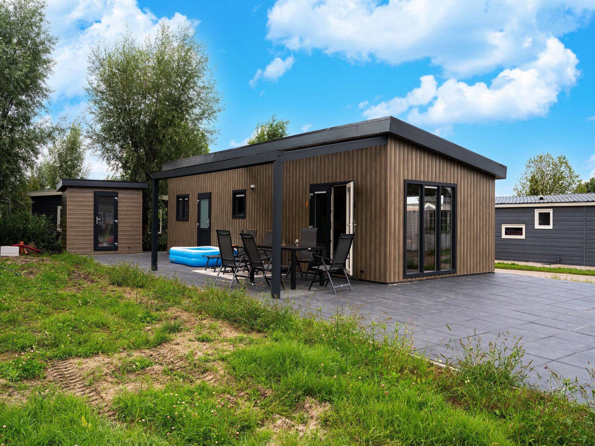 De buitenkant van Brabants Weelde 33 in Molenschot