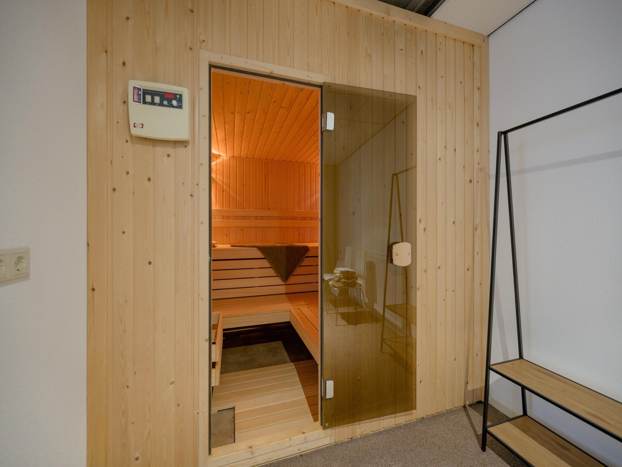 Wellness bij 8 persoons villa in Sondel