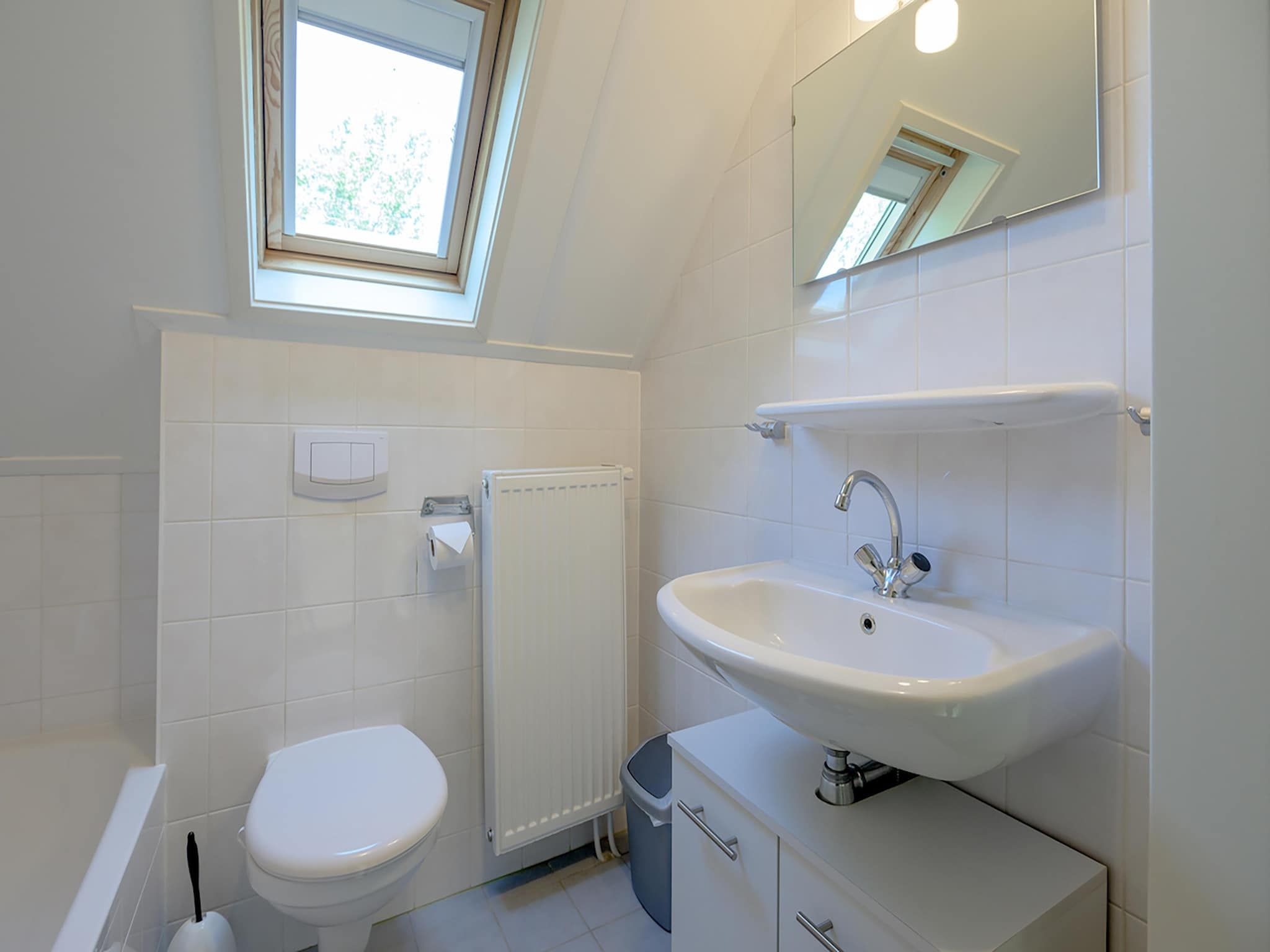 De badkamer van 6-persoons bungalow 4 in Sondel