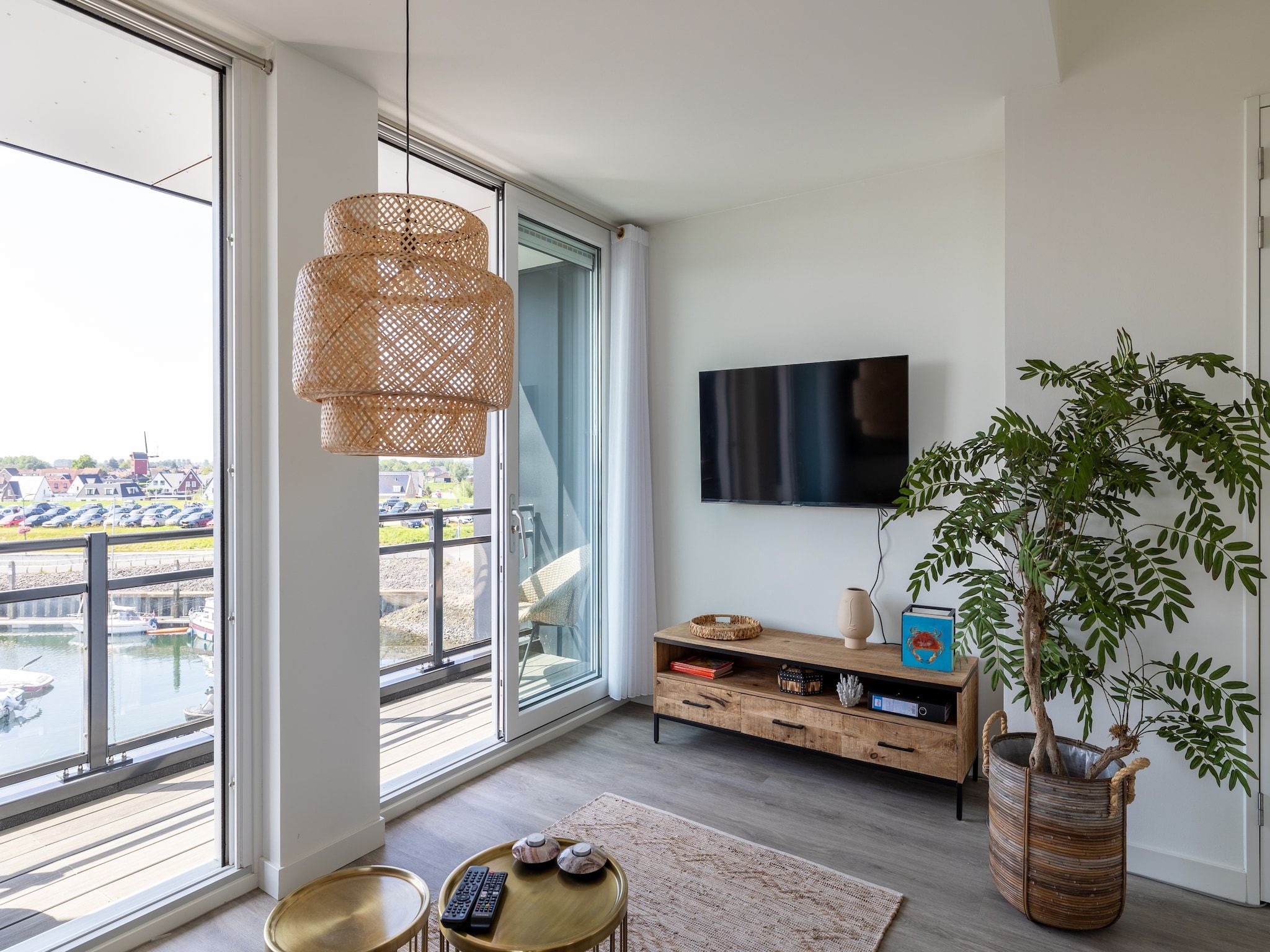 De woonkamer van Luxe appartement Vista Maris - Havenweg 8-40  Sint-Annaland Oosterschelde in Sint-Annaland