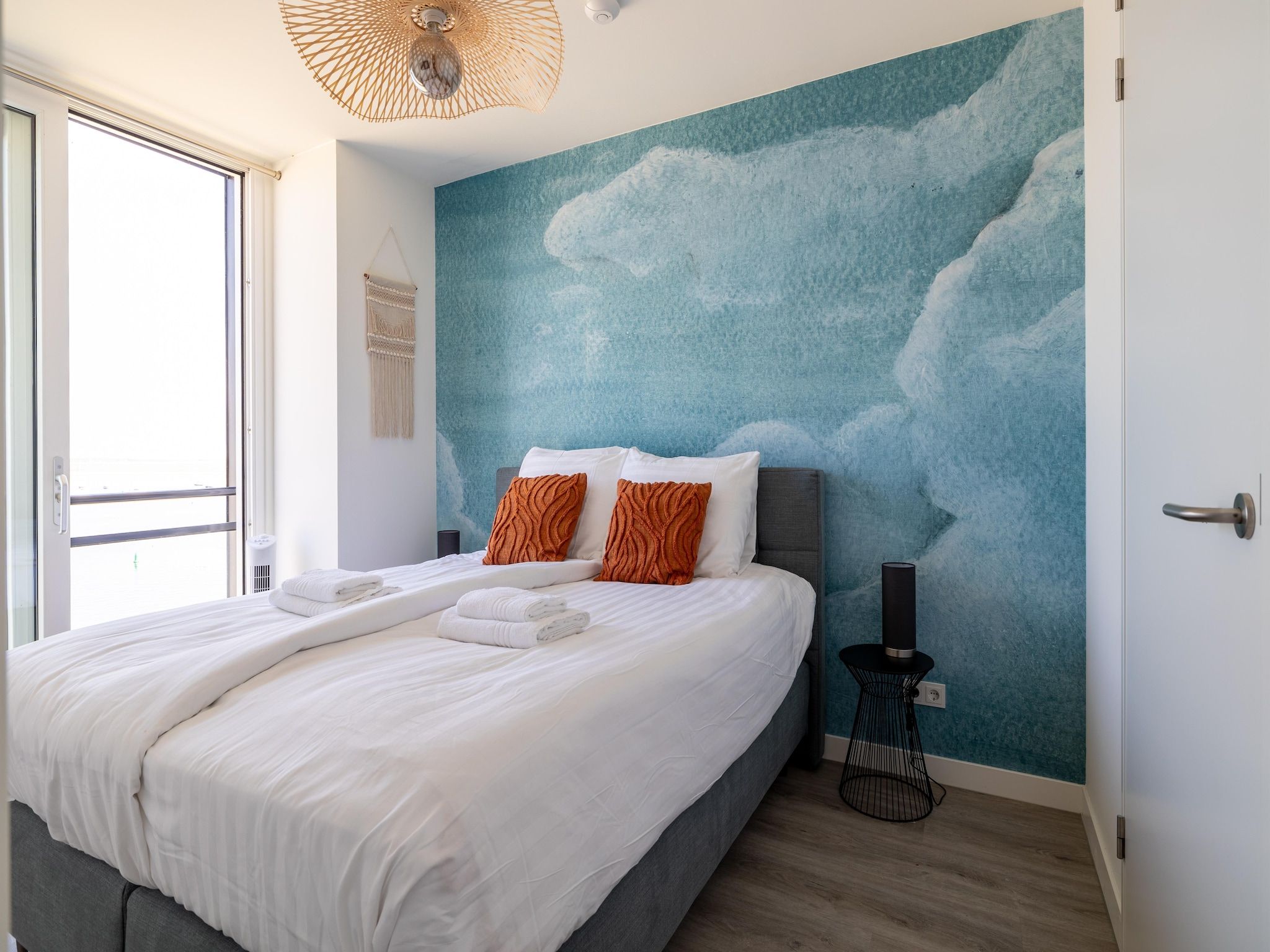 Een slaapkamer van Luxe appartement Vista Maris - Havenweg 8-40  Sint-Annaland Oosterschelde in Sint-Annaland