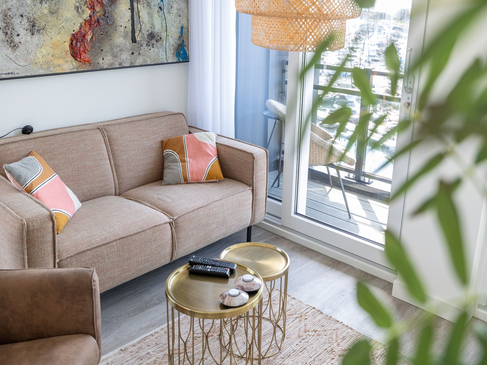 De woonkamer van Luxe appartement Vista Maris - Havenweg 8-40  Sint-Annaland Oosterschelde in Sint-Annaland